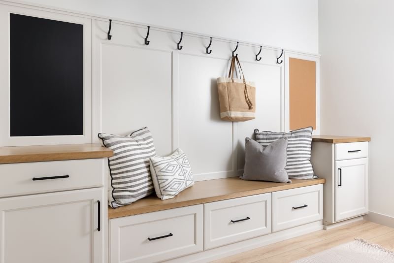 A cute chalkboard and tagboard add the perfect touch to this beautiful drop zone area, blending style with functionality! 🖤 🤍

@kruegerbuilt 

#newconstruction #wendtwithwent #customcabinetry  #HomeOrganization #DropZoneGoals #StylishSpaces #Functi