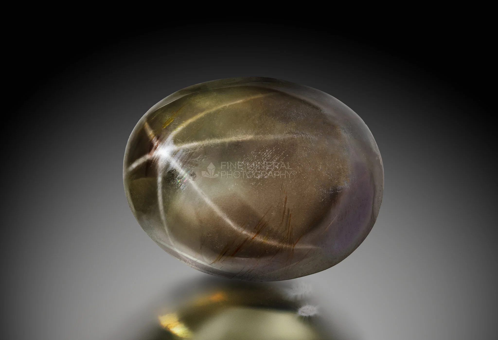 Star sapphire from Ntendezi, Nyamasheke, Rwanda. 1 ct (Laszlo Kupi Collection)