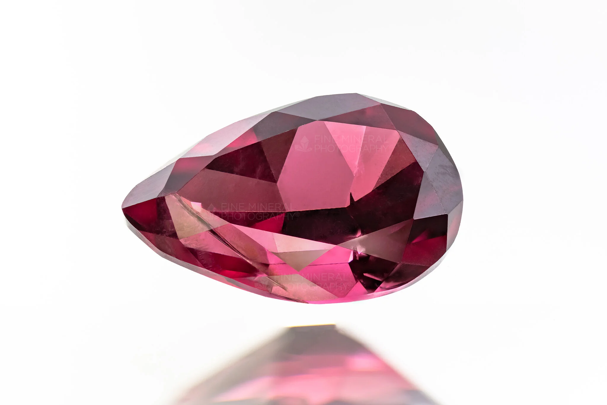 Sapphire from Ntendezi, Nyamasheke, Rwanda. 1ct (Laszlo Kupi Collection)