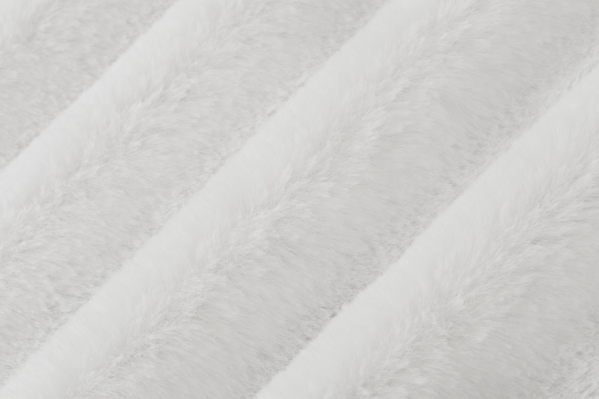 Snow Seal Luxe Cuddle