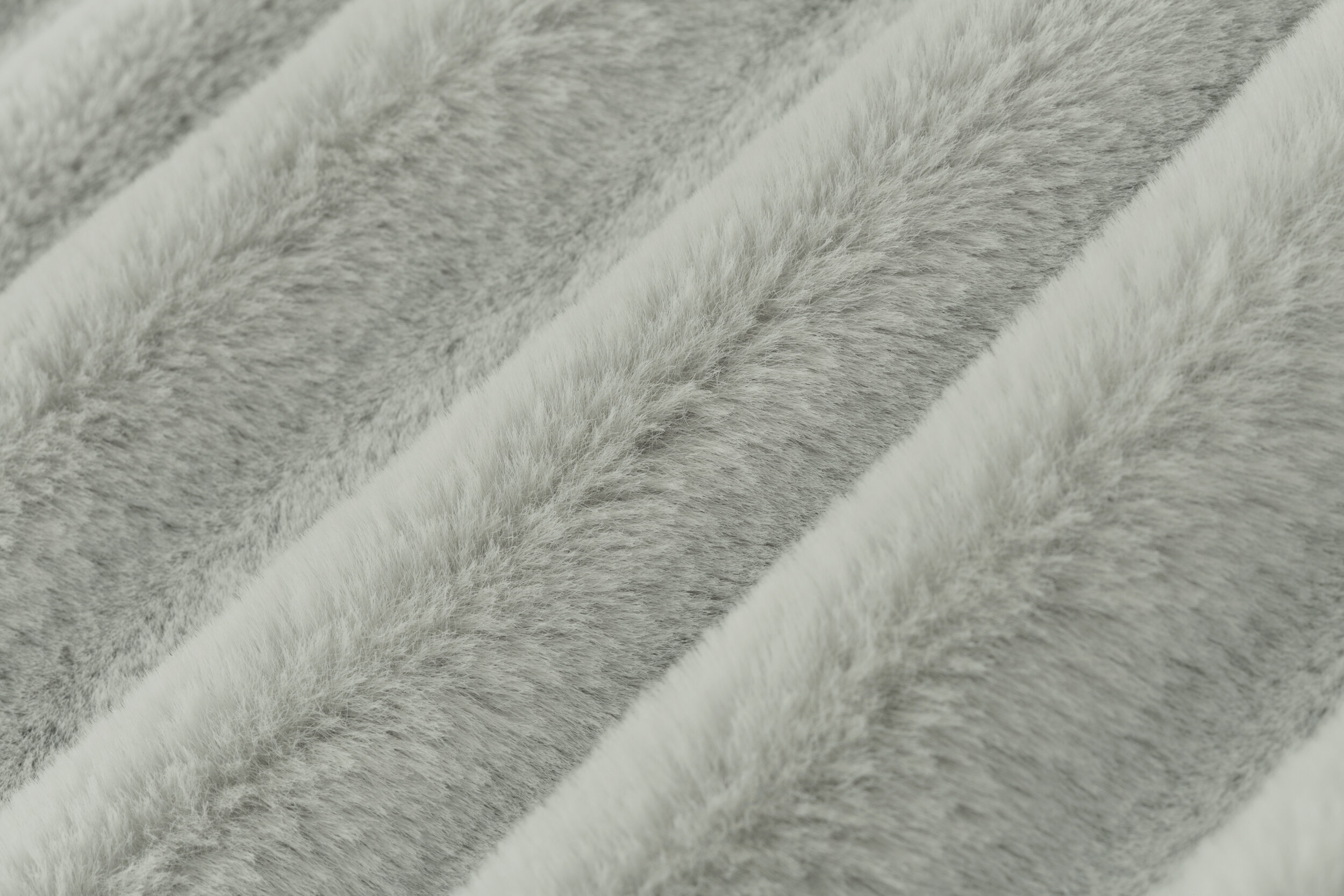 Cloud Seal Luxe Cuddle 