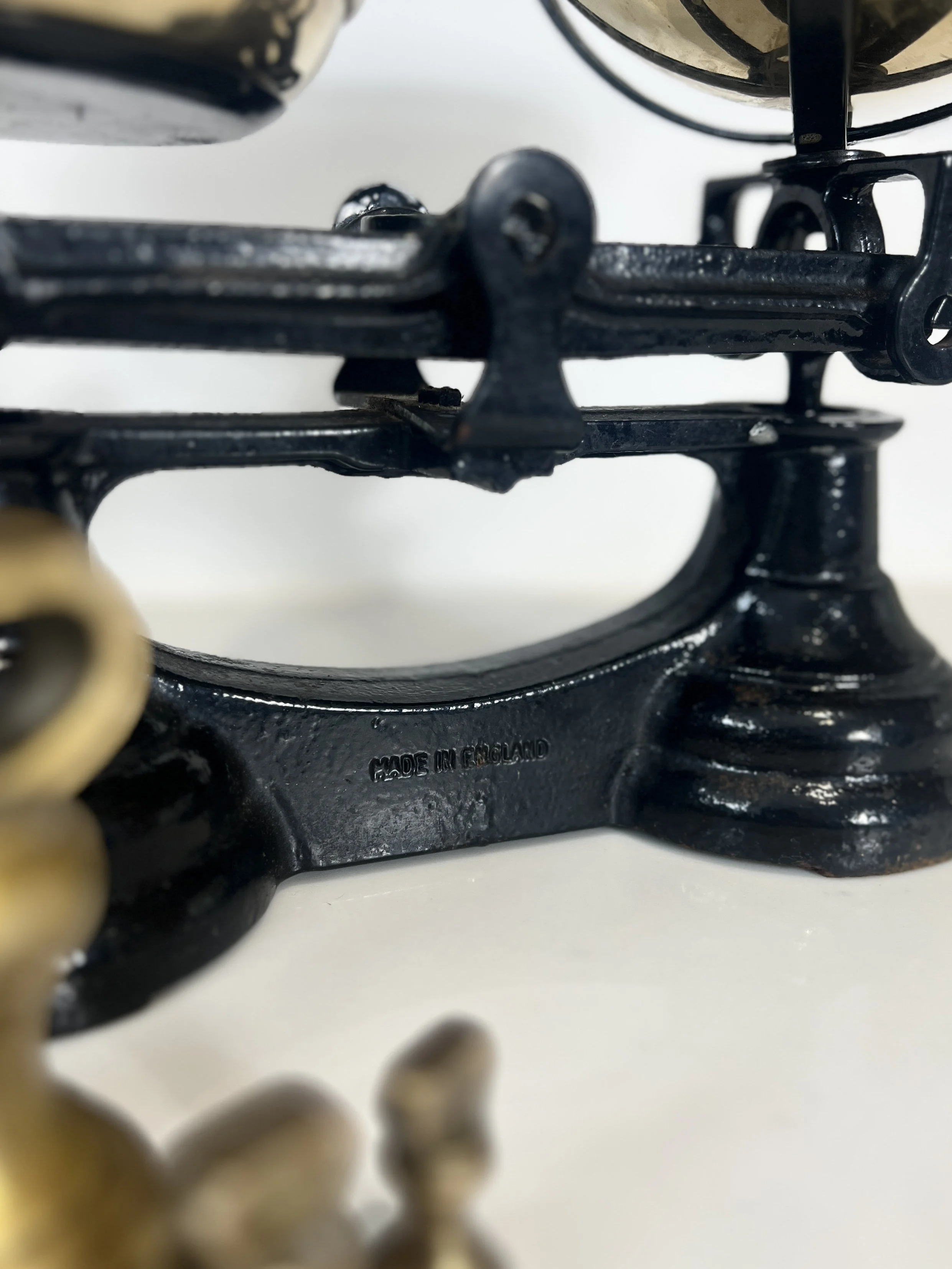 ev-home-vintage-cast-iron-scales-and-weights-2.jpg