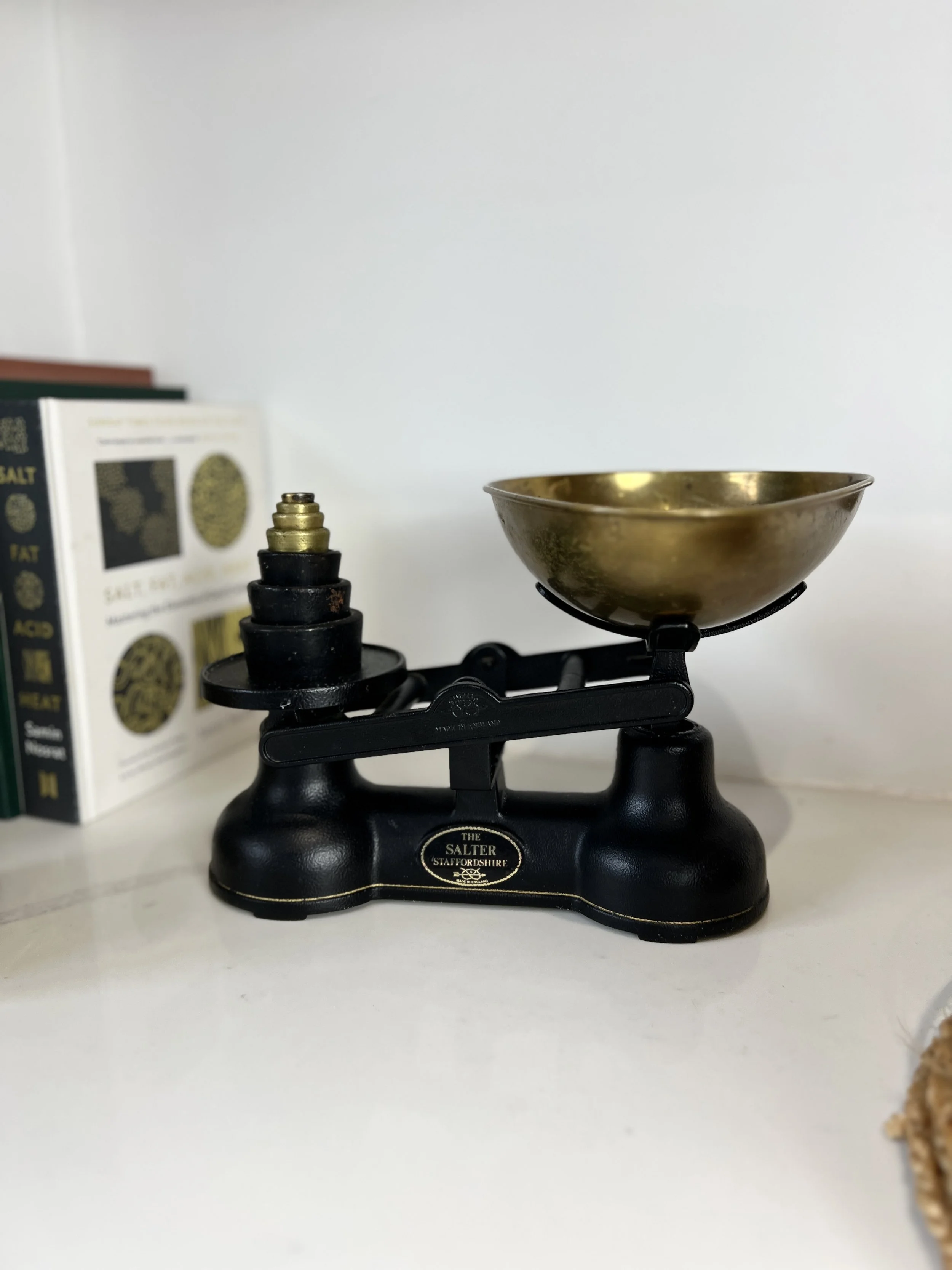 ev-home-vintage-salter-black-cast-iron-scales-7.jpg