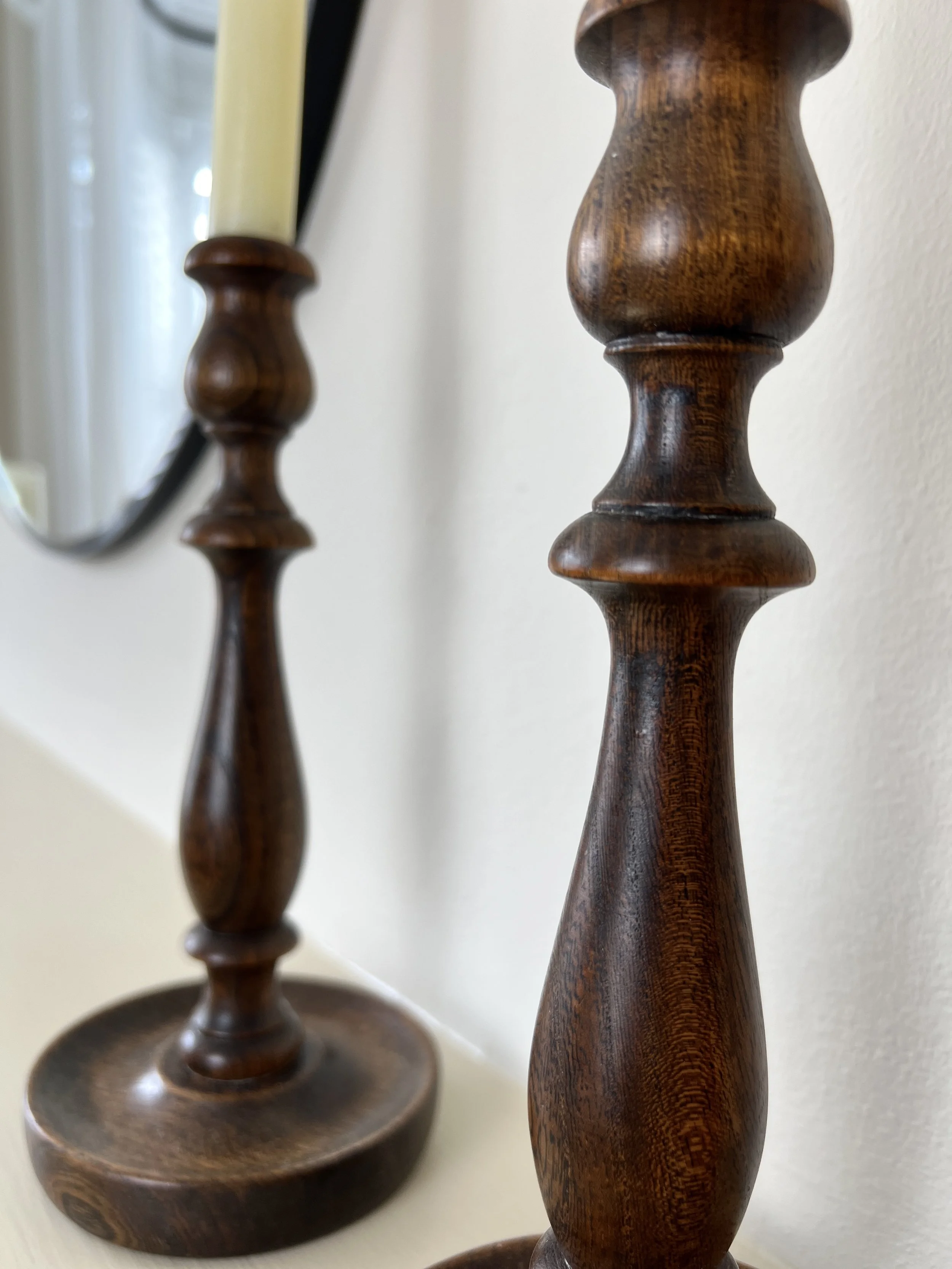 ev-home-pair-of-vintage-turned-wooden-candelsticks-4.jpg