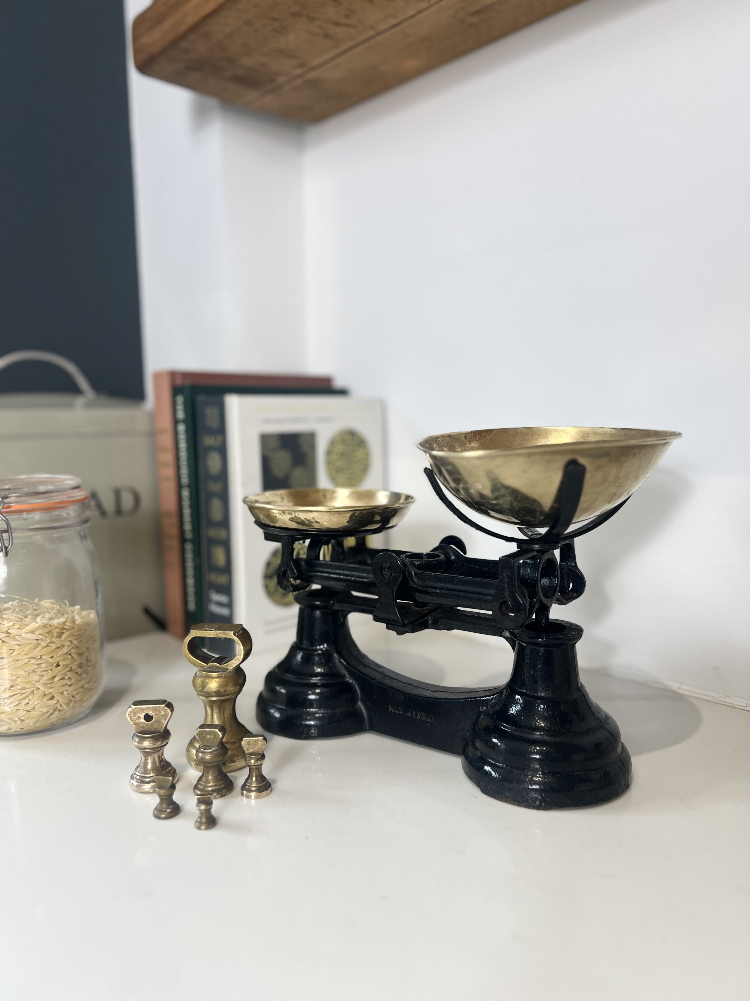 ev-home-vintage-cast-iron-scales-and-weights-1.jpg