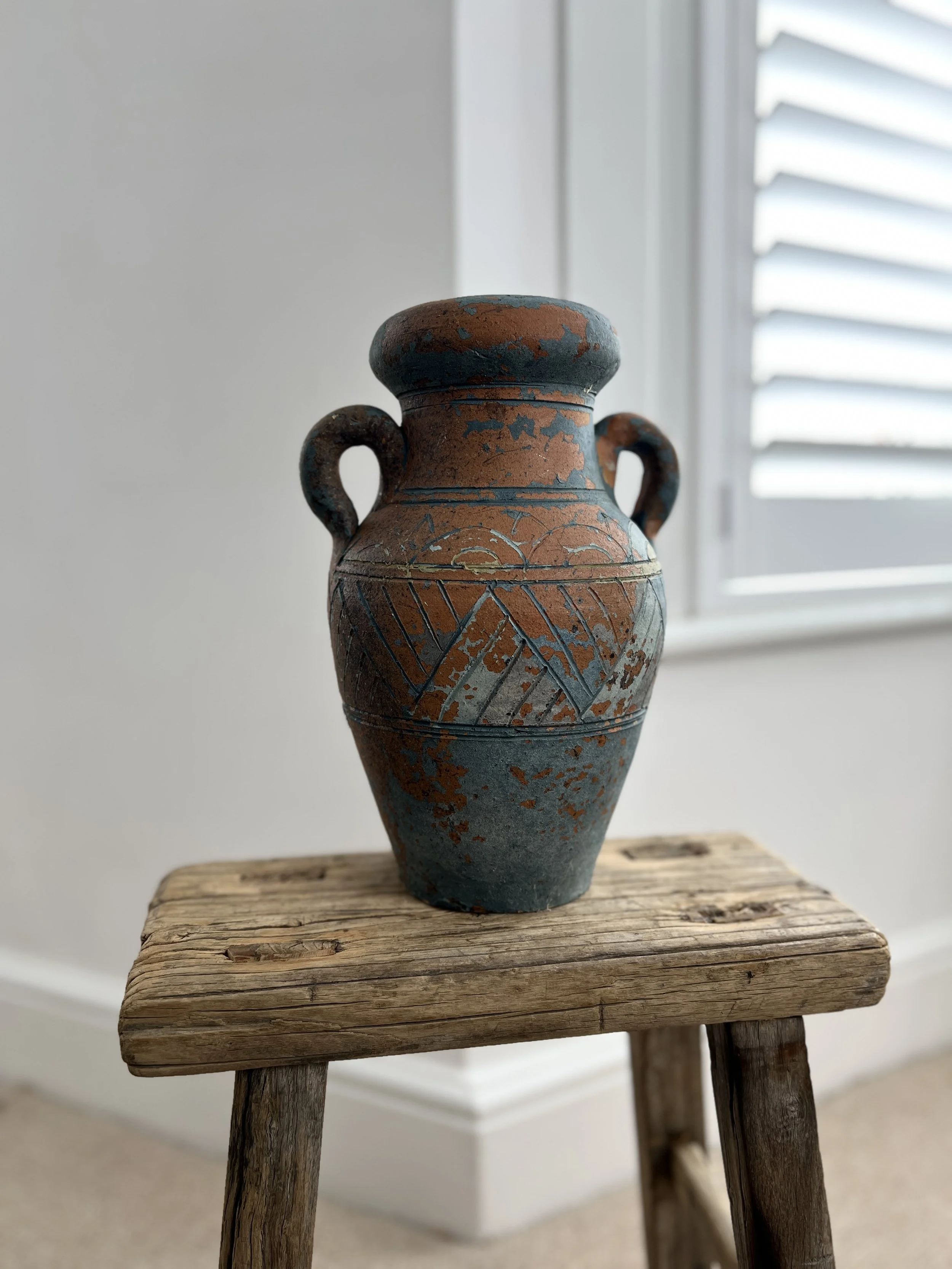 ev-home-vintage-mediterranean-amphora-vase-1.jpg