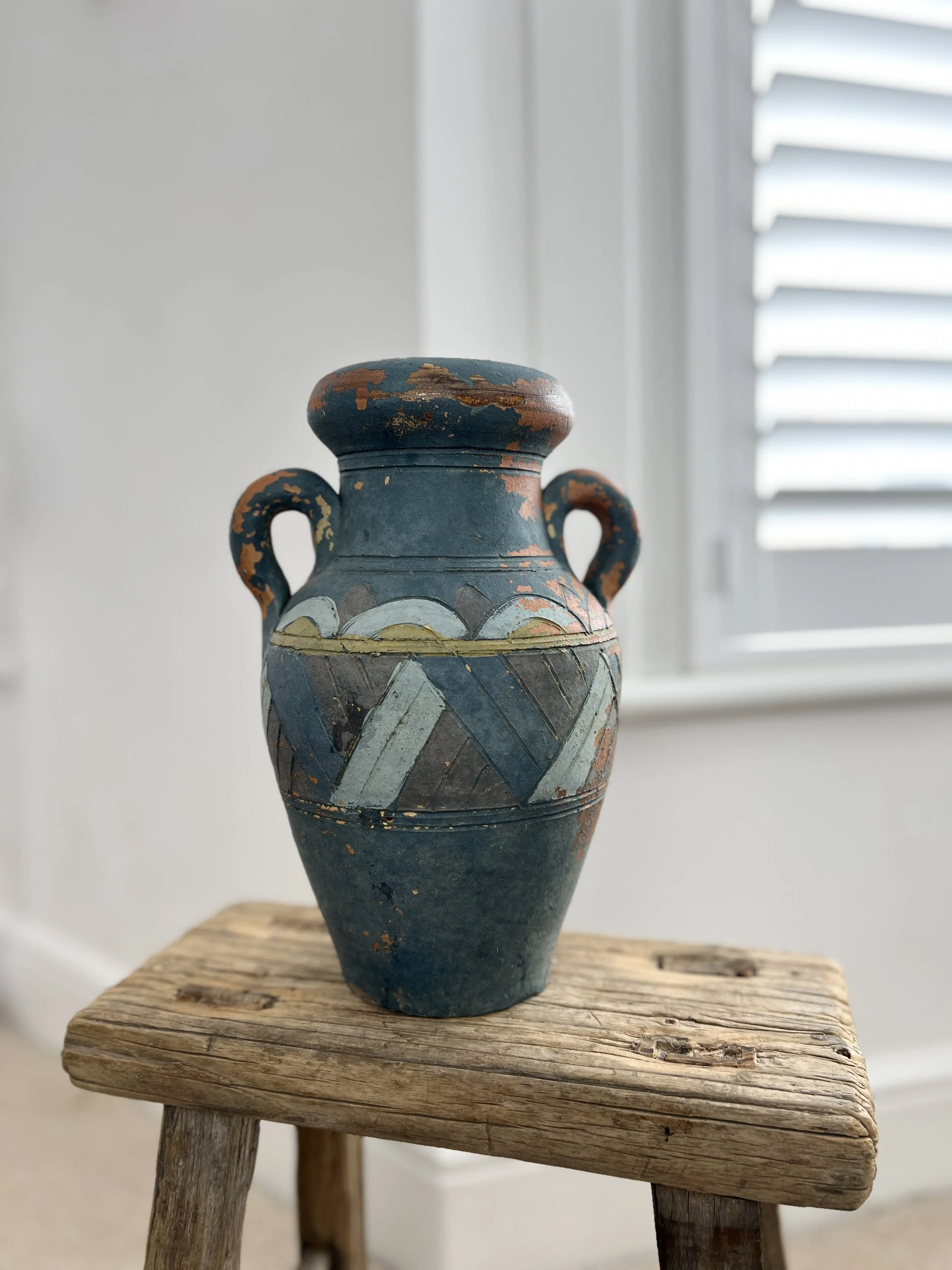 ev-home-vintage-mediterranean-amphora-vase-3.jpg