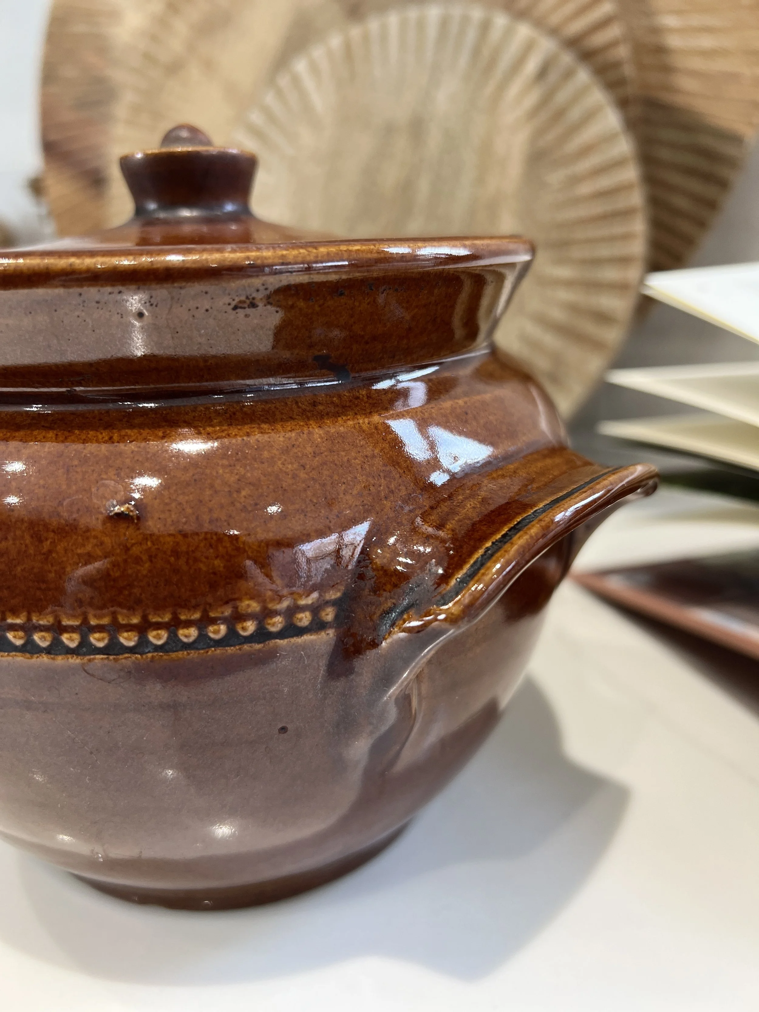 ev-home-pearsons-of-chesterfield-brown-stoneware-serving-pot-1.jpg