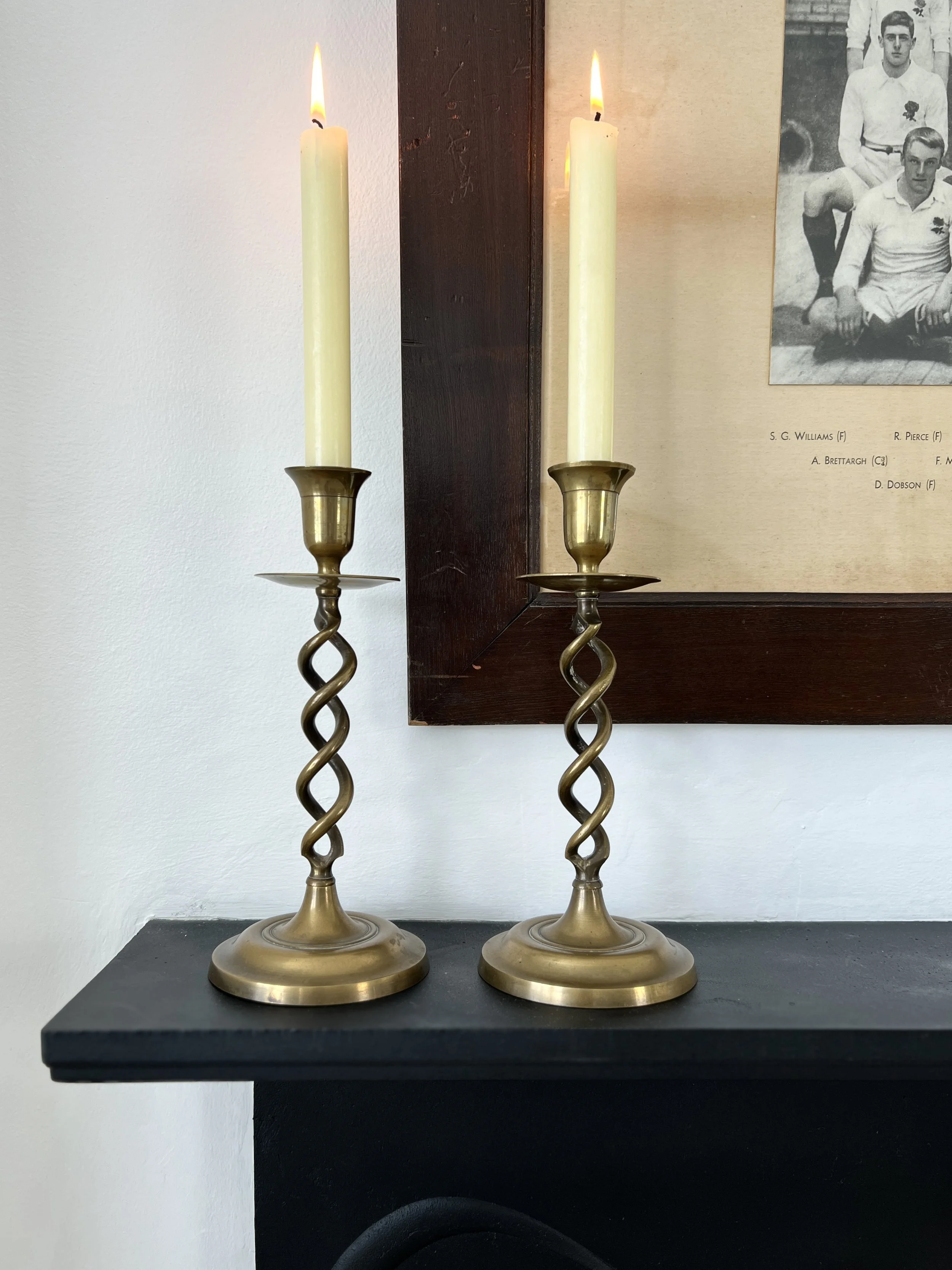 ev-home-vintage-brass-barley-twist-candlesticks-25cm-5.jpg