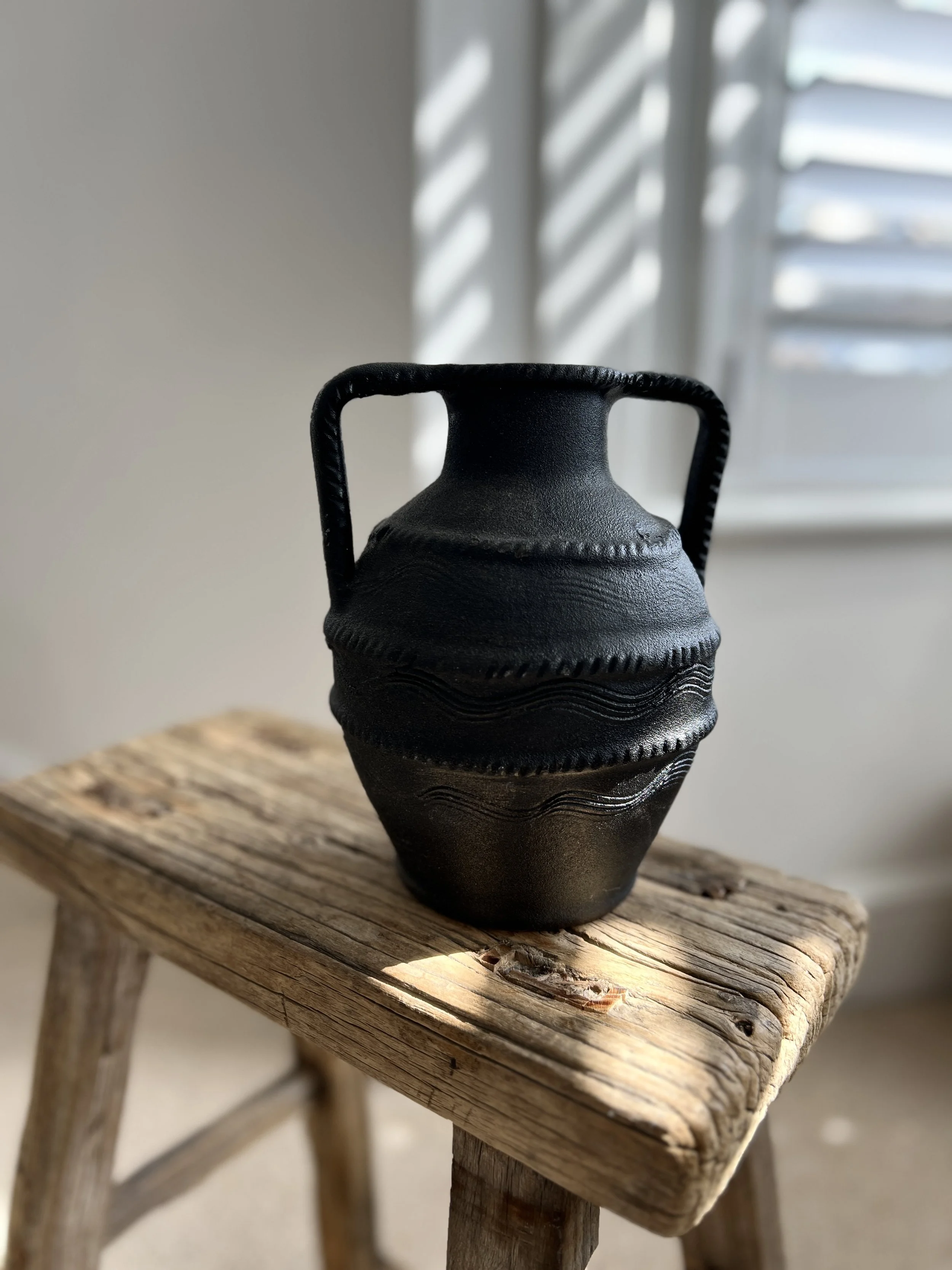 ev-home-vintage-romanian-folk-vase-3.jpg