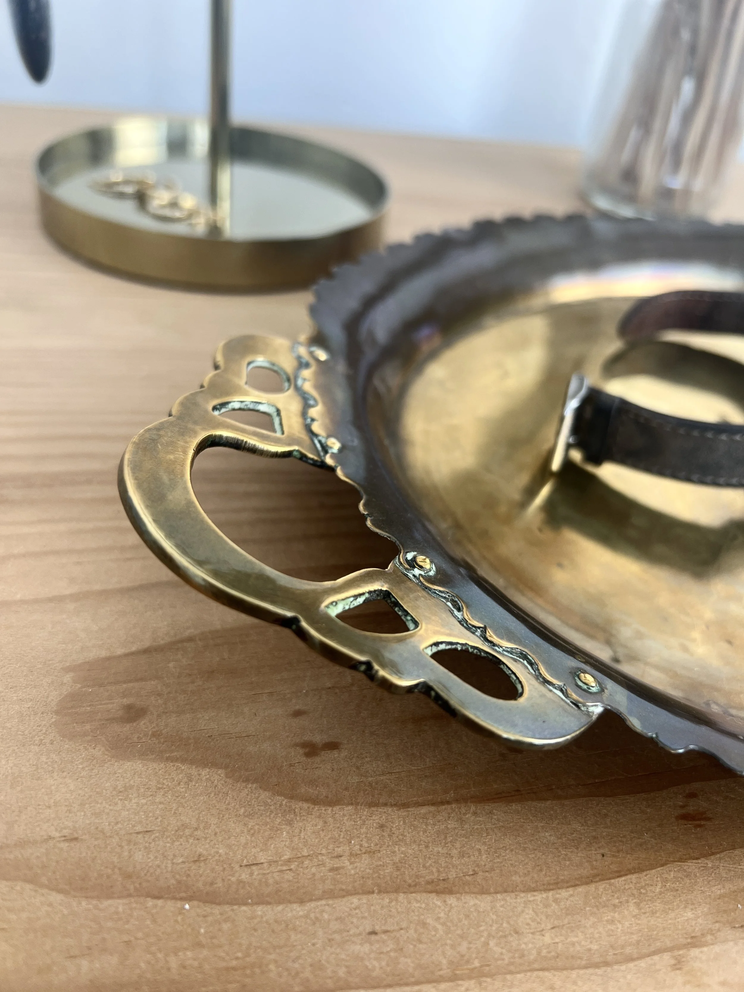 ev-home-vintage-brass-tray-decorative-handles-2.jpg