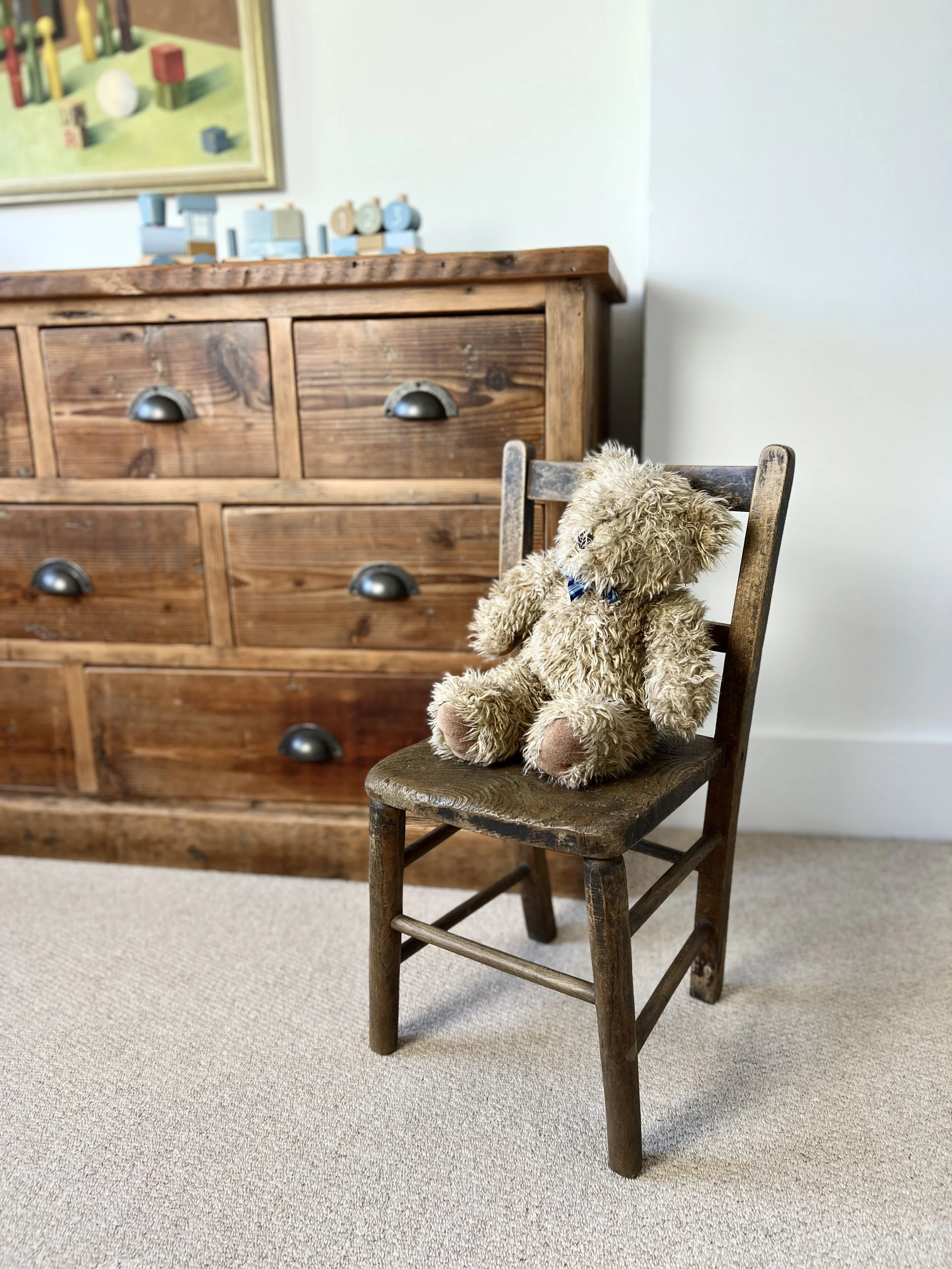 ev-home-vintage-elm-rustic-childrens-chair-1.jpg