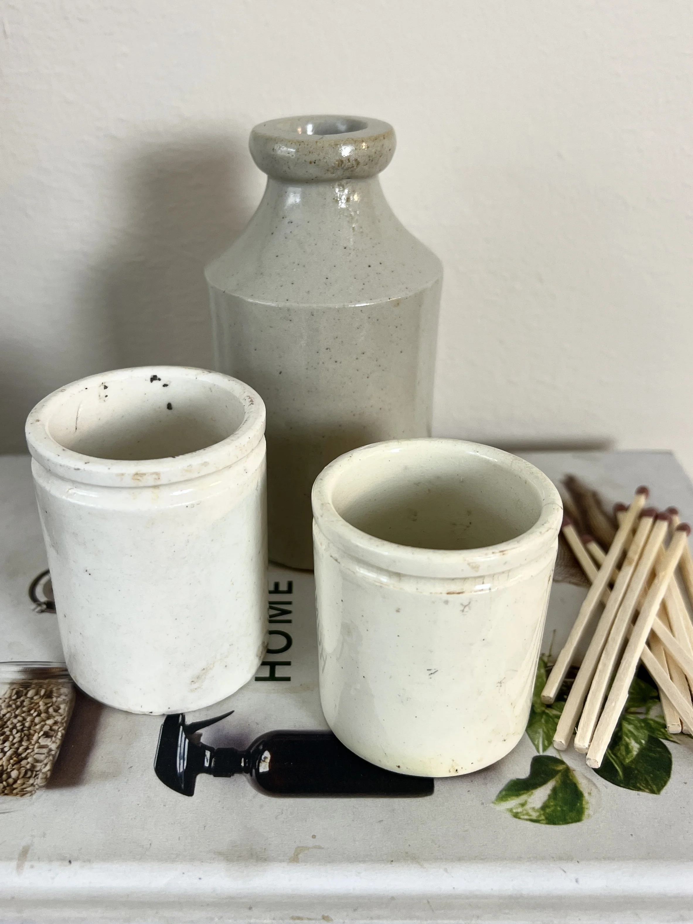 ev-home-vintage-stoneware-pot-cream-trio-D-4.jpg