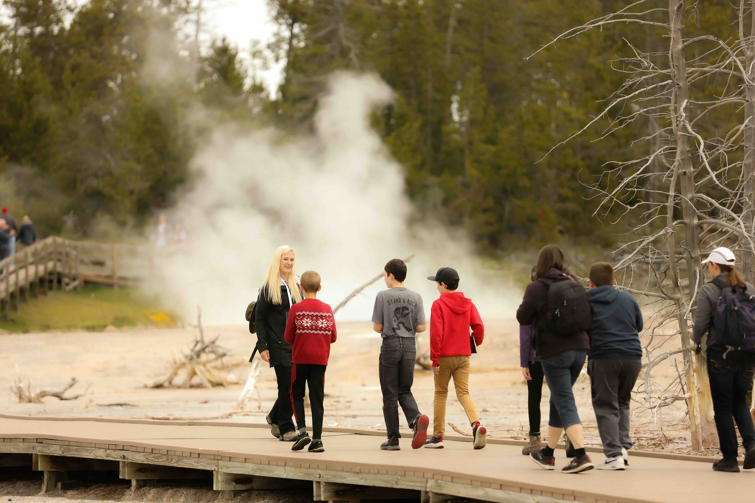 TheLightSeeker-Yellowstone-2022-NationalGeographic-Interconnected-3.jpeg