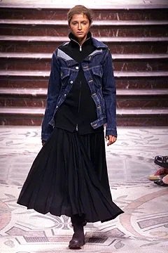 Yohji Yamamoto, Autumn/Winter 2002-2003 — My Clothing Archive Yohji Yamamoto, Autumn/Winter 2002-2003 — My Clothing Archive