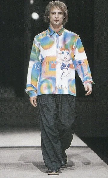 YYPH_2002-SS_VogueFashionGuide.jpg