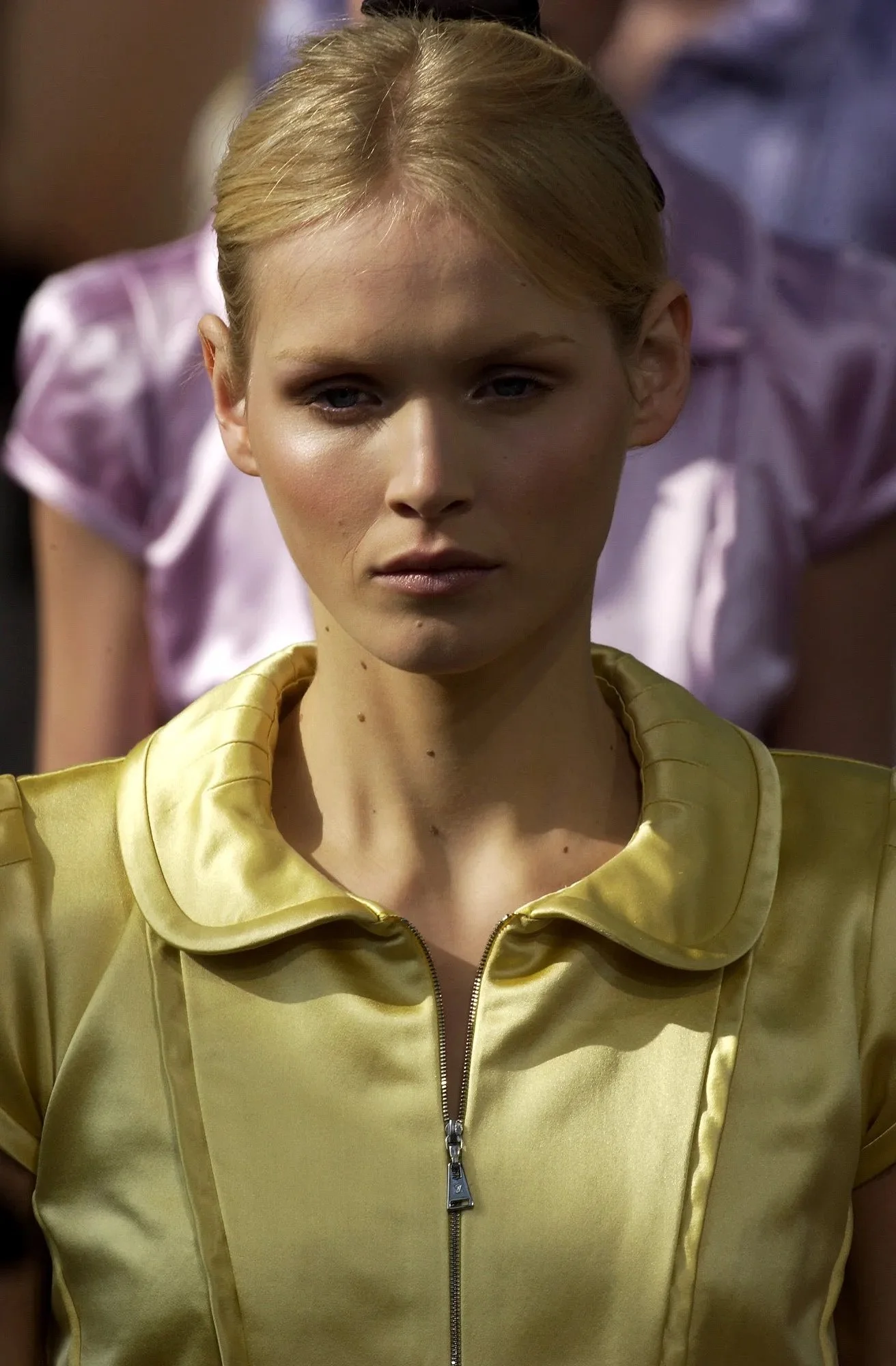 00020h-louis-vuitton-spring-2003-ready-to-wear-detail-inga-eriksdottir.jpeg
