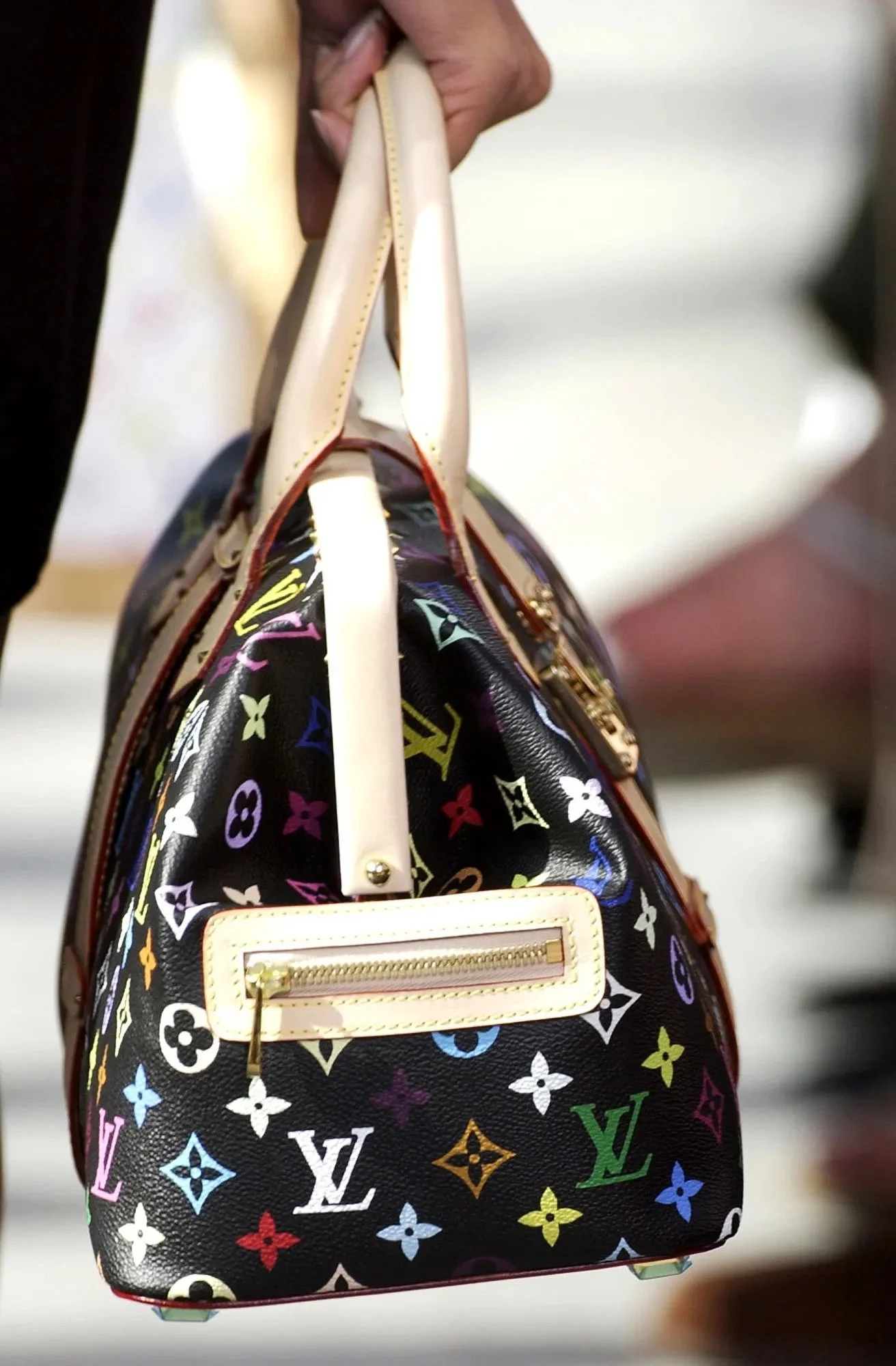 00120h-louis-vuitton-spring-2003-ready-to-wear-detail.jpeg