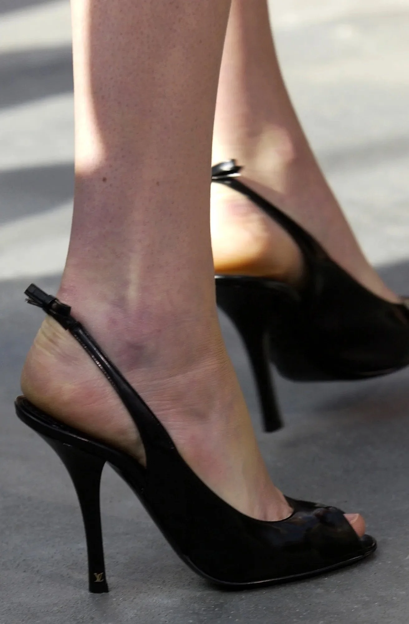 00210h-louis-vuitton-spring-2003-ready-to-wear-detail.jpeg