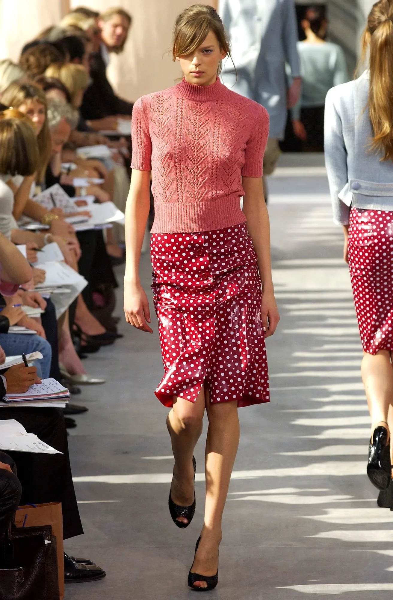 00260h-louis-vuitton-spring-2003-ready-to-wear-elise-crombez.jpeg