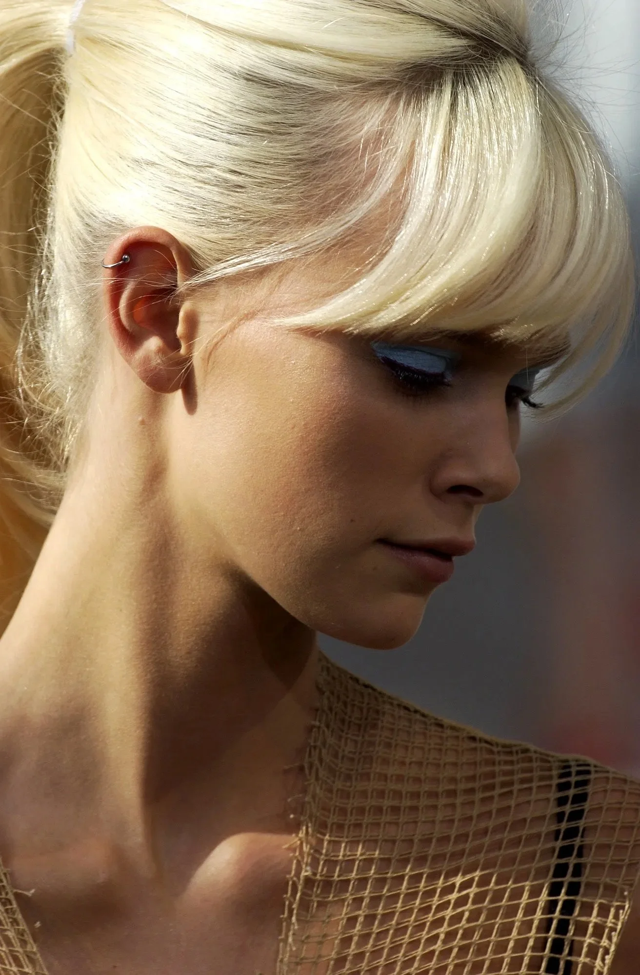00290h-1-louis-vuitton-spring-2003-ready-to-wear-detail-dewi-driegen.jpeg