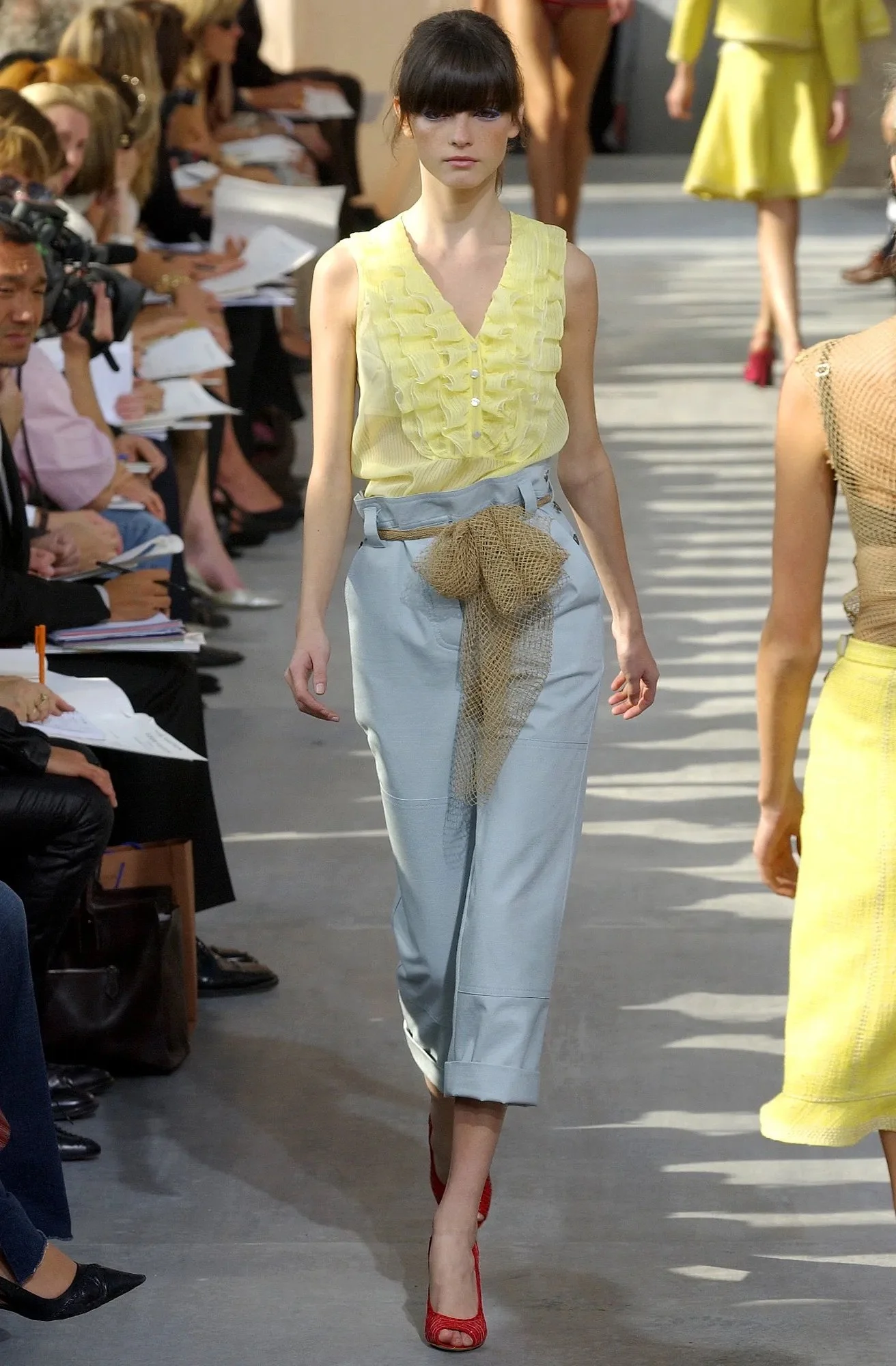 00300h-louis-vuitton-spring-2003-ready-to-wear-jeisa-chiminazzo.jpeg