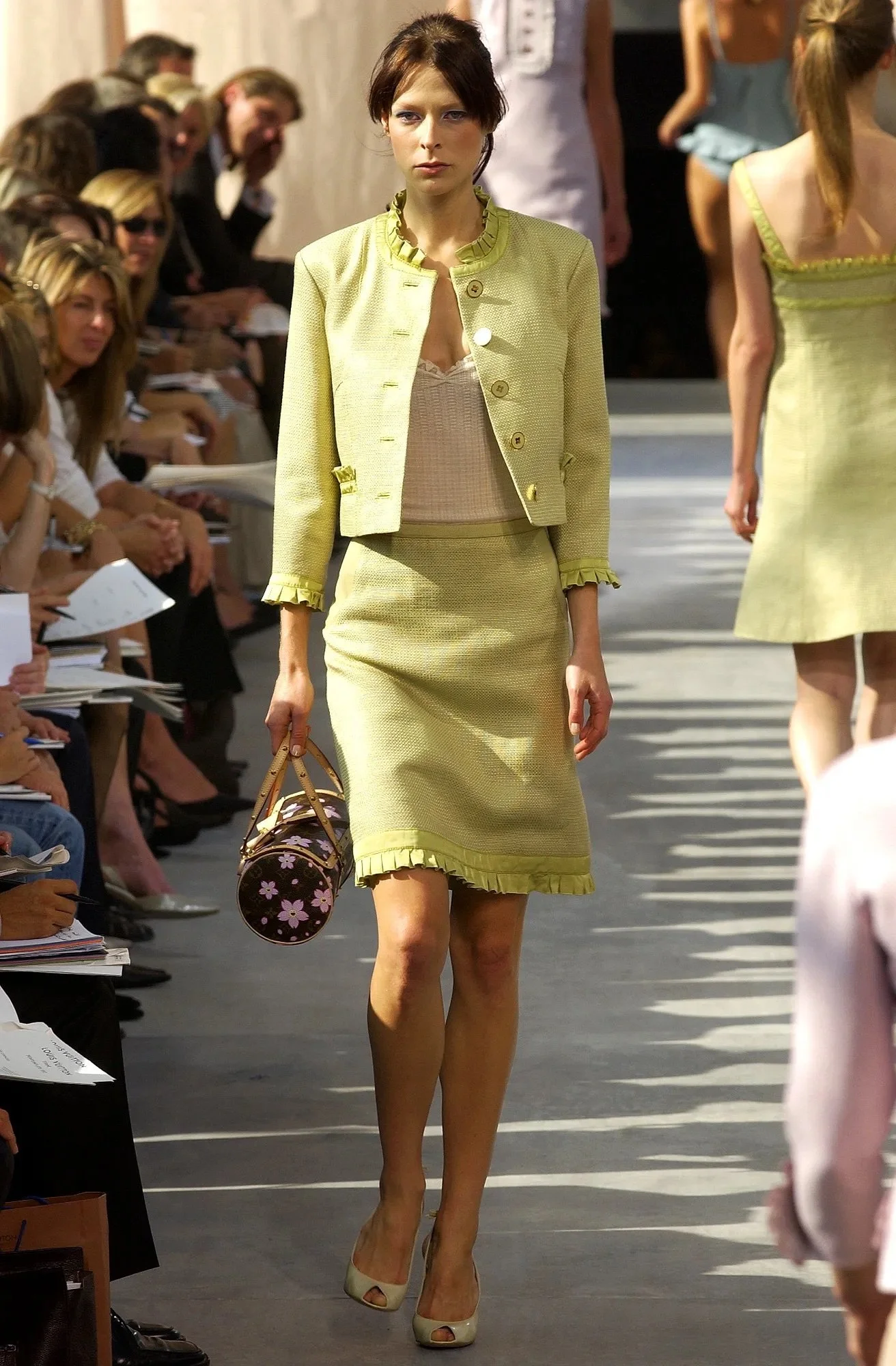 00400h-louis-vuitton-spring-2003-ready-to-wear-laura-morgan-ELITE.jpeg