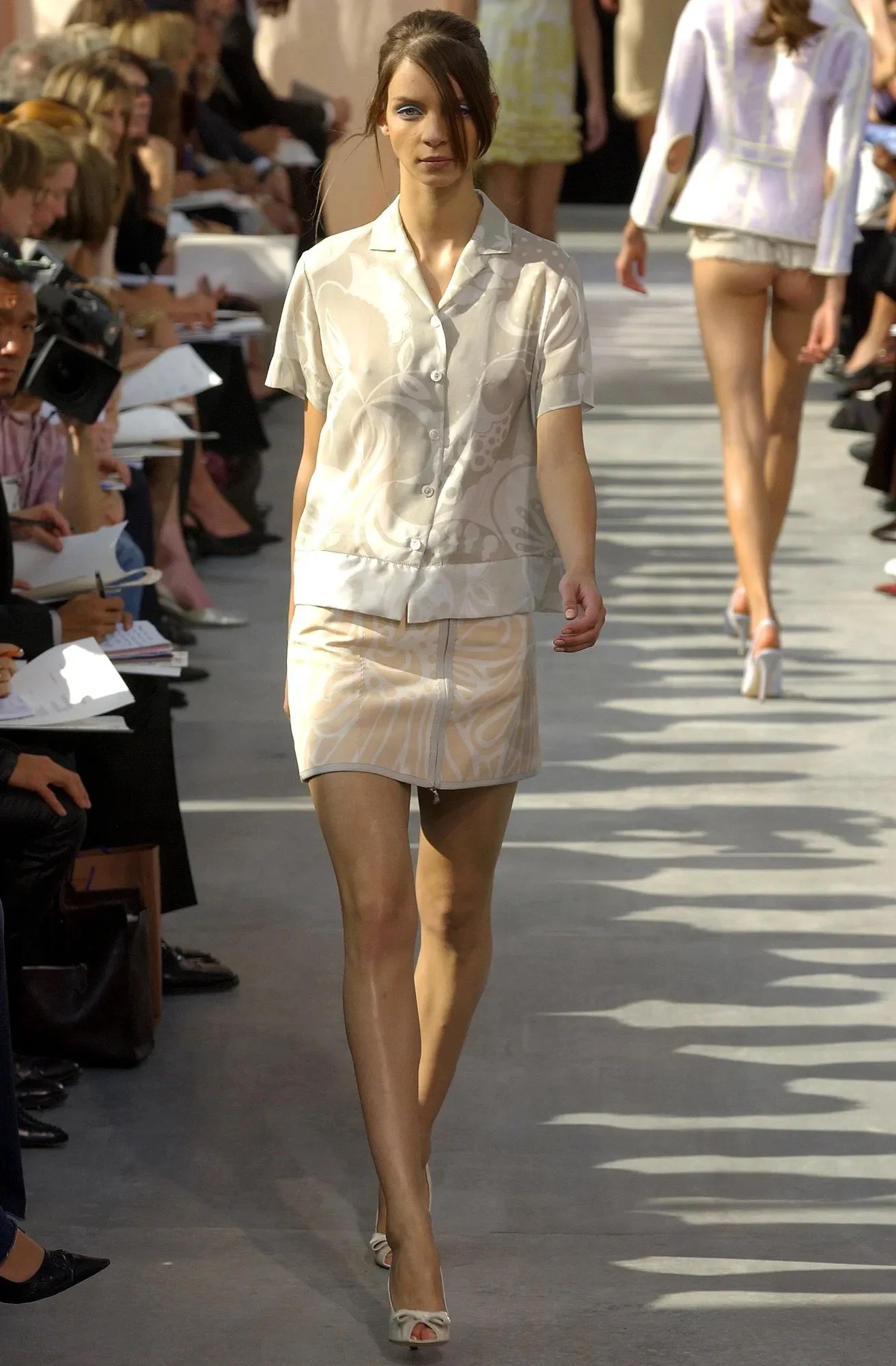 00490h-louis-vuitton-spring-2003-ready-to-wear-zuzana-macasova.jpeg