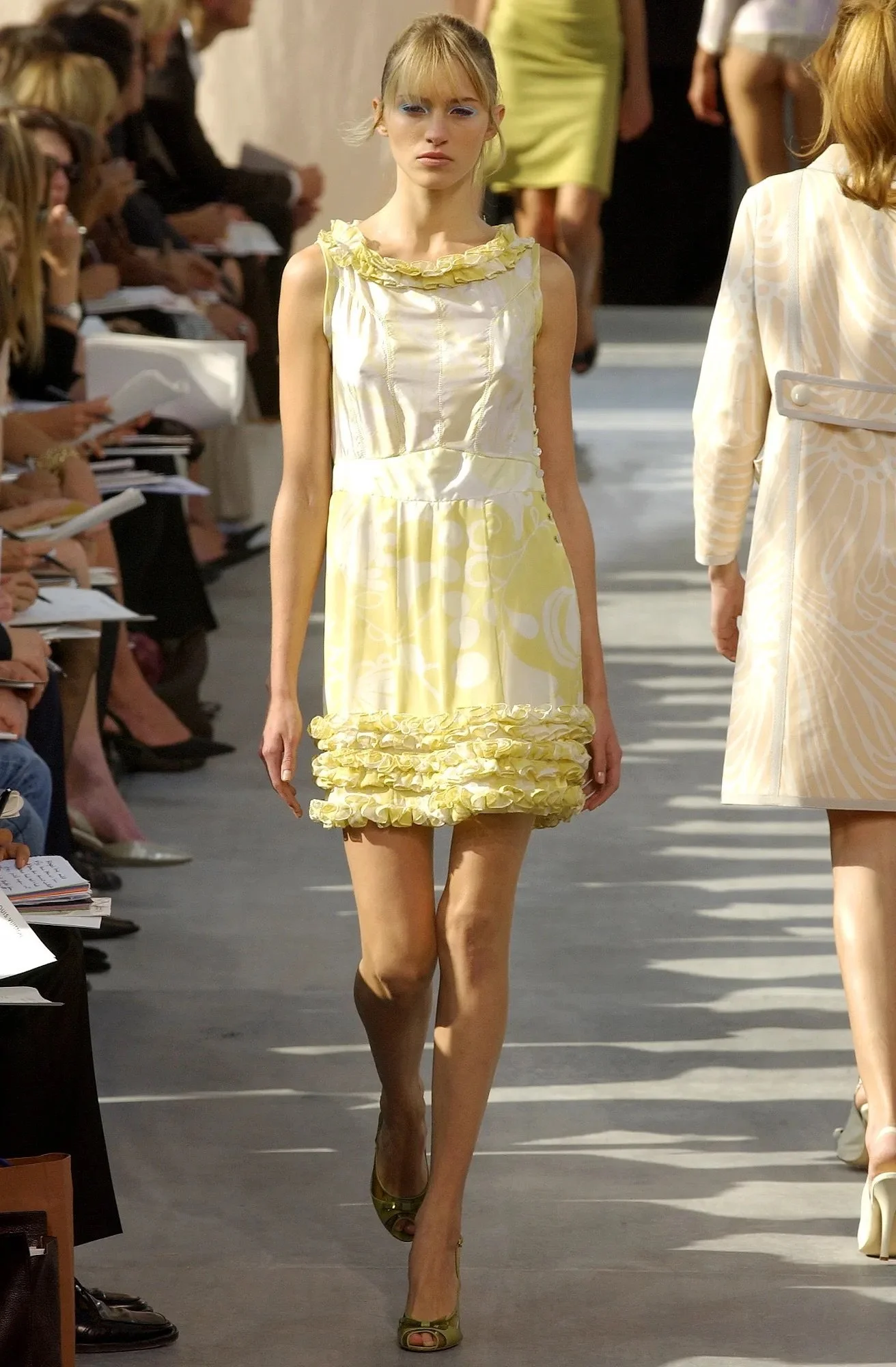 00500h-louis-vuitton-spring-2003-ready-to-wear-sara-ziff.jpeg