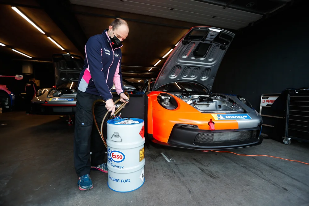 ExxonMobil and Porsche Test Lower-Carbon Fuel in Race Conditions ...