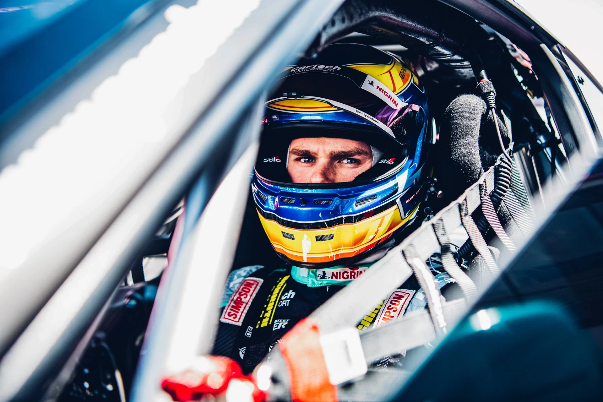 Rudy van Buren’s pace partially rewarded with double P10 finish at Oschersleben