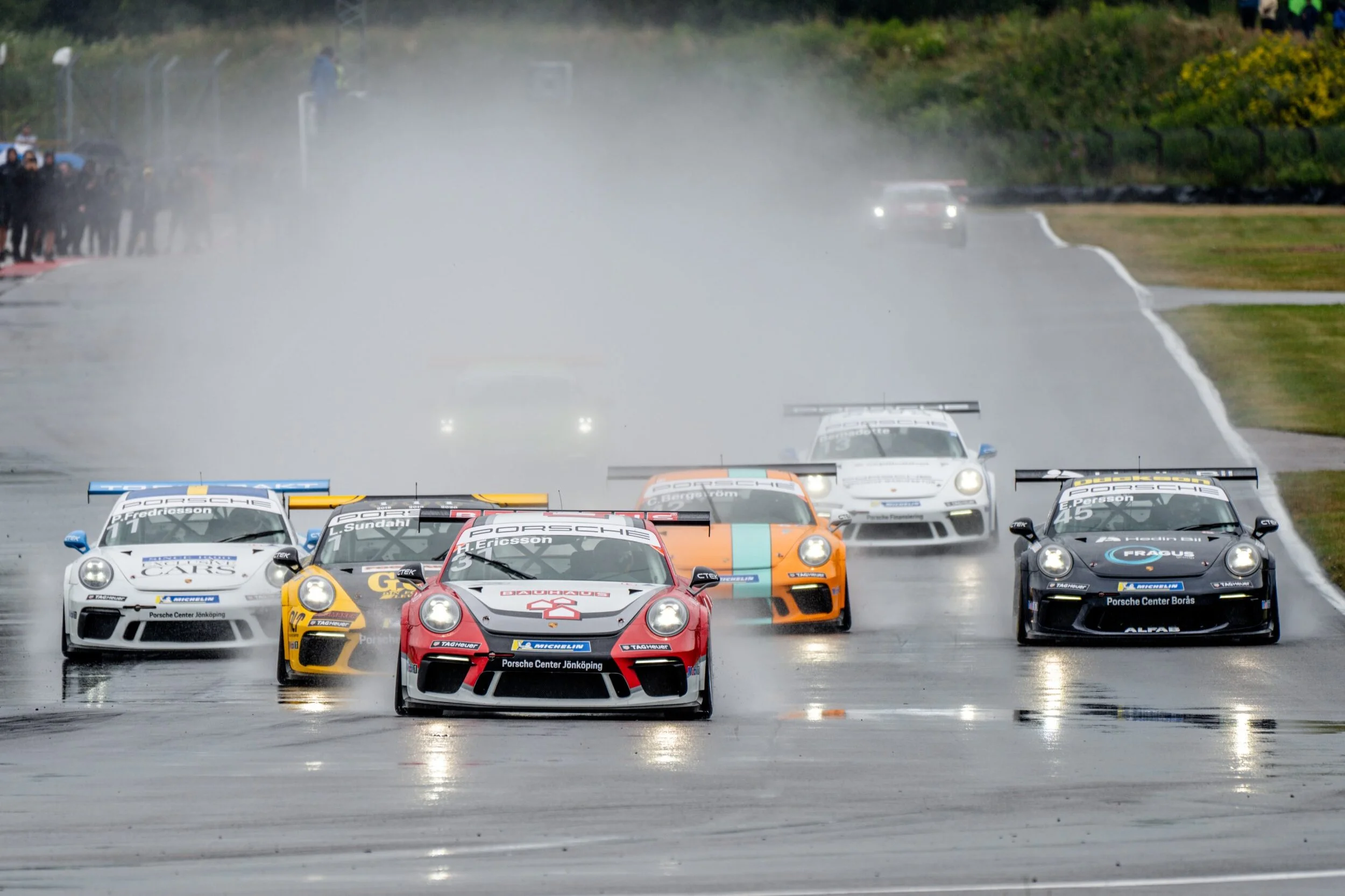 Ericsson and Hellsten stop champion's winning streak in the Porsche Carrera Cup Scandinavia