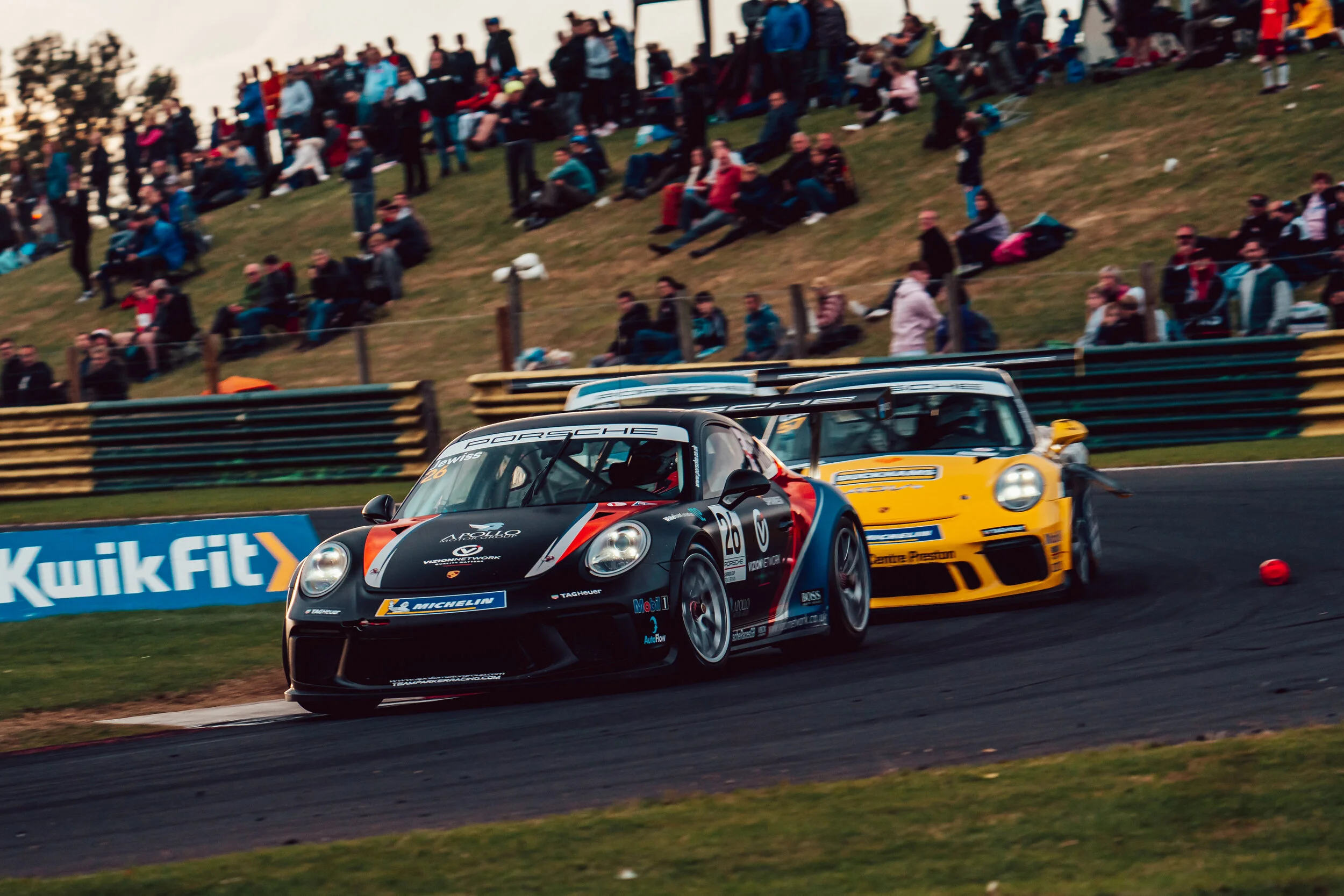 'Masterclass in defending' earns Jewiss third victory of Carrera Cup GB season