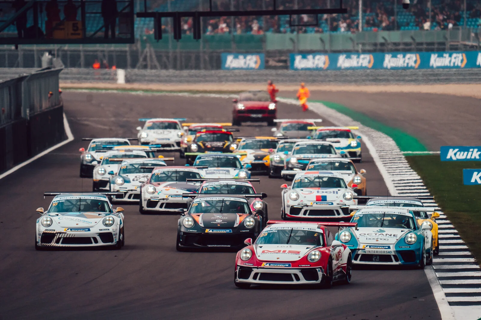 Championship fight tightens as Junior King and Cammish win