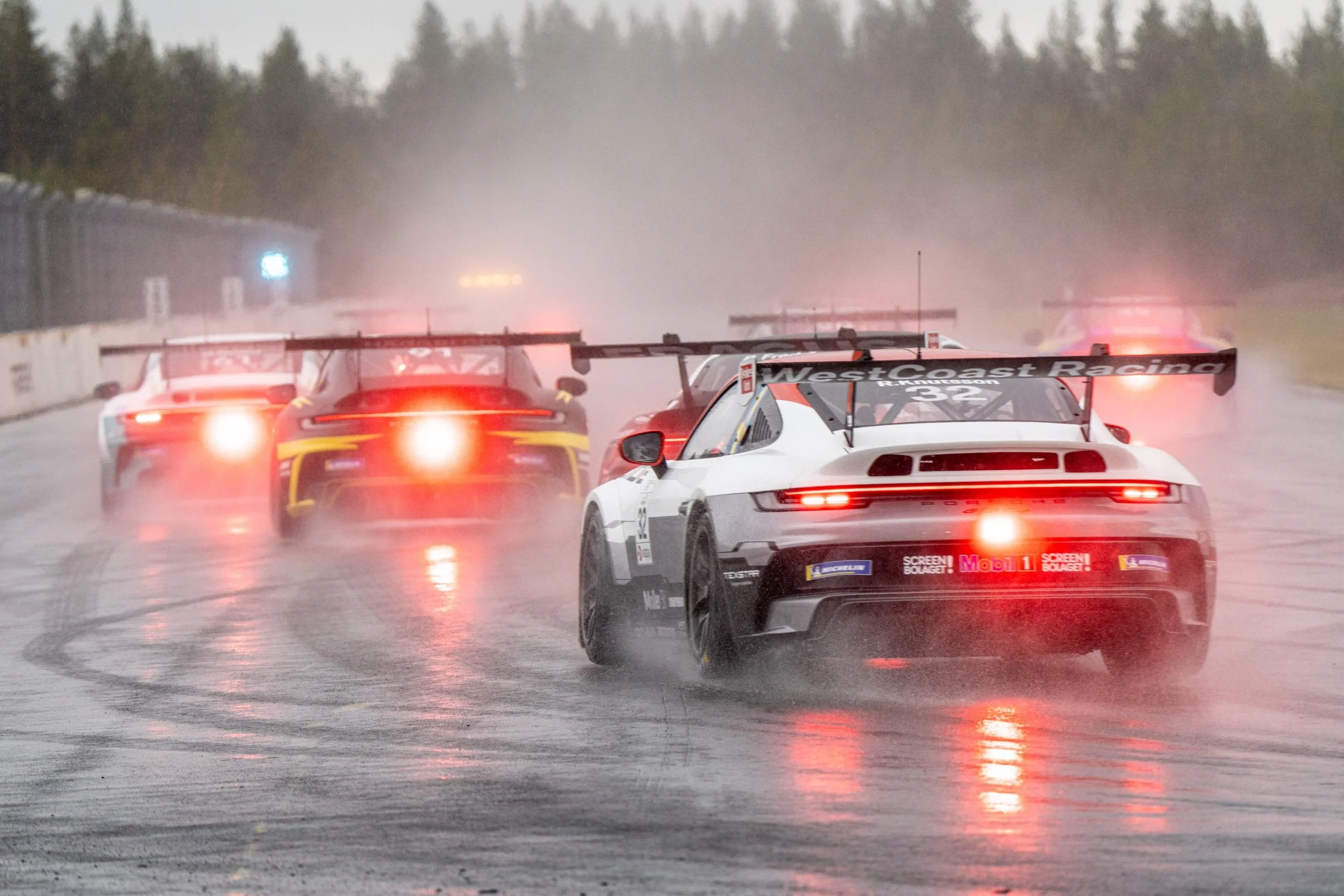 Persson and Sundahl win opening races has fog stops the third Porsche Carrera Cup race in Fällfors