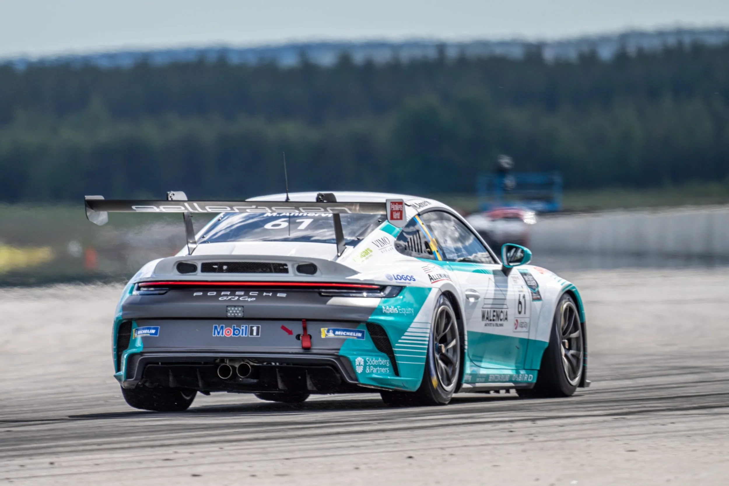 Impressive start by newcomer Annervi