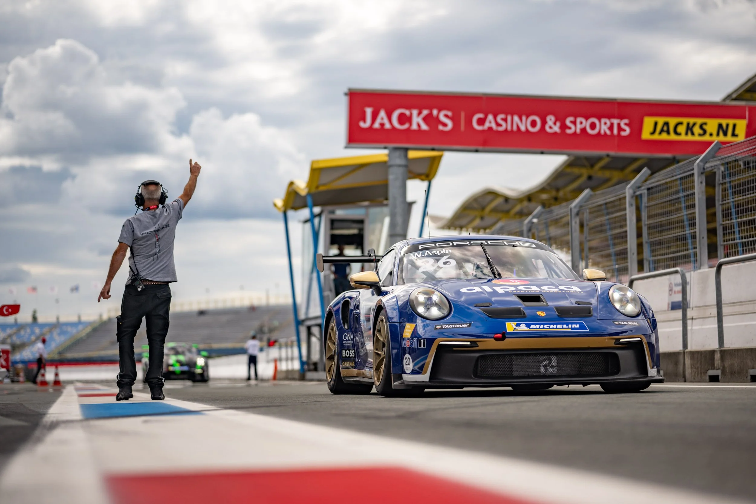 Will Aspin enjoys positive weekend on Porsche Carrera Cup Benelux debut