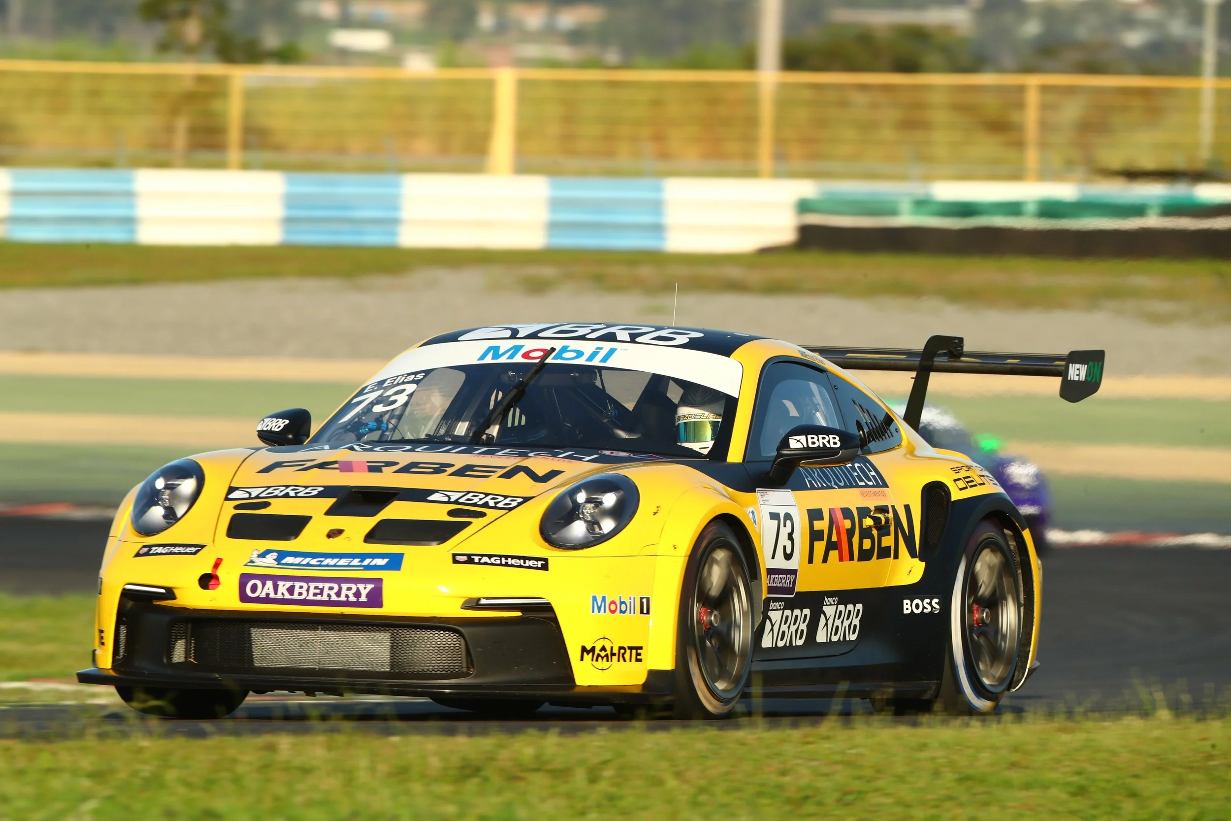 Enzo Elias wins for the fourth time this year and draws in the lead with Marçal Müller