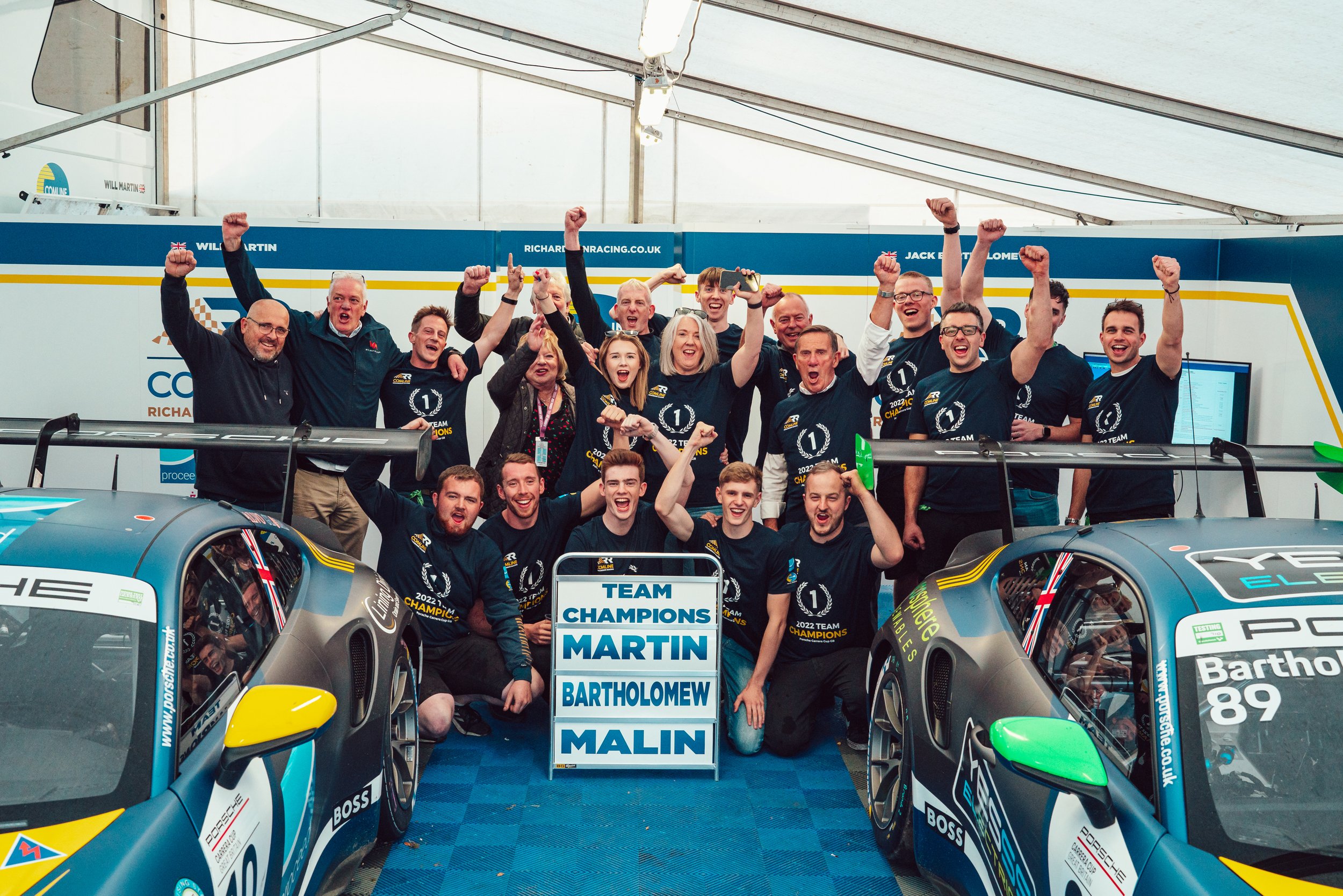Astonishing team effort carries Comline Richardson Racing to Carrera Cup GB title at Brands Hatch