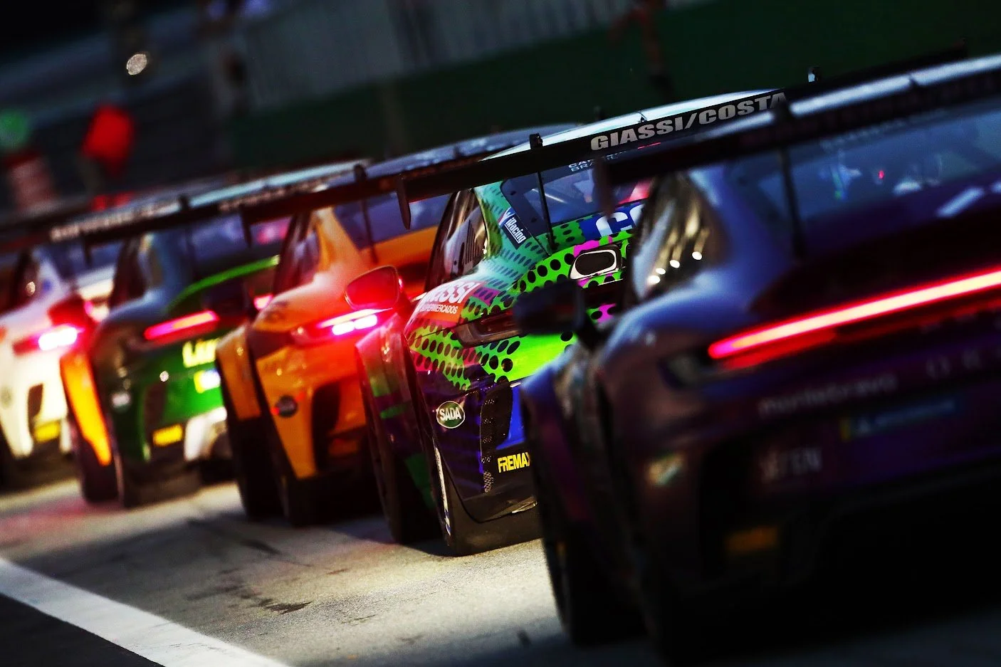 Porsche Cup C6 Bank Mastercard kicks off 2023 season with 14 sponsors at Interlagos