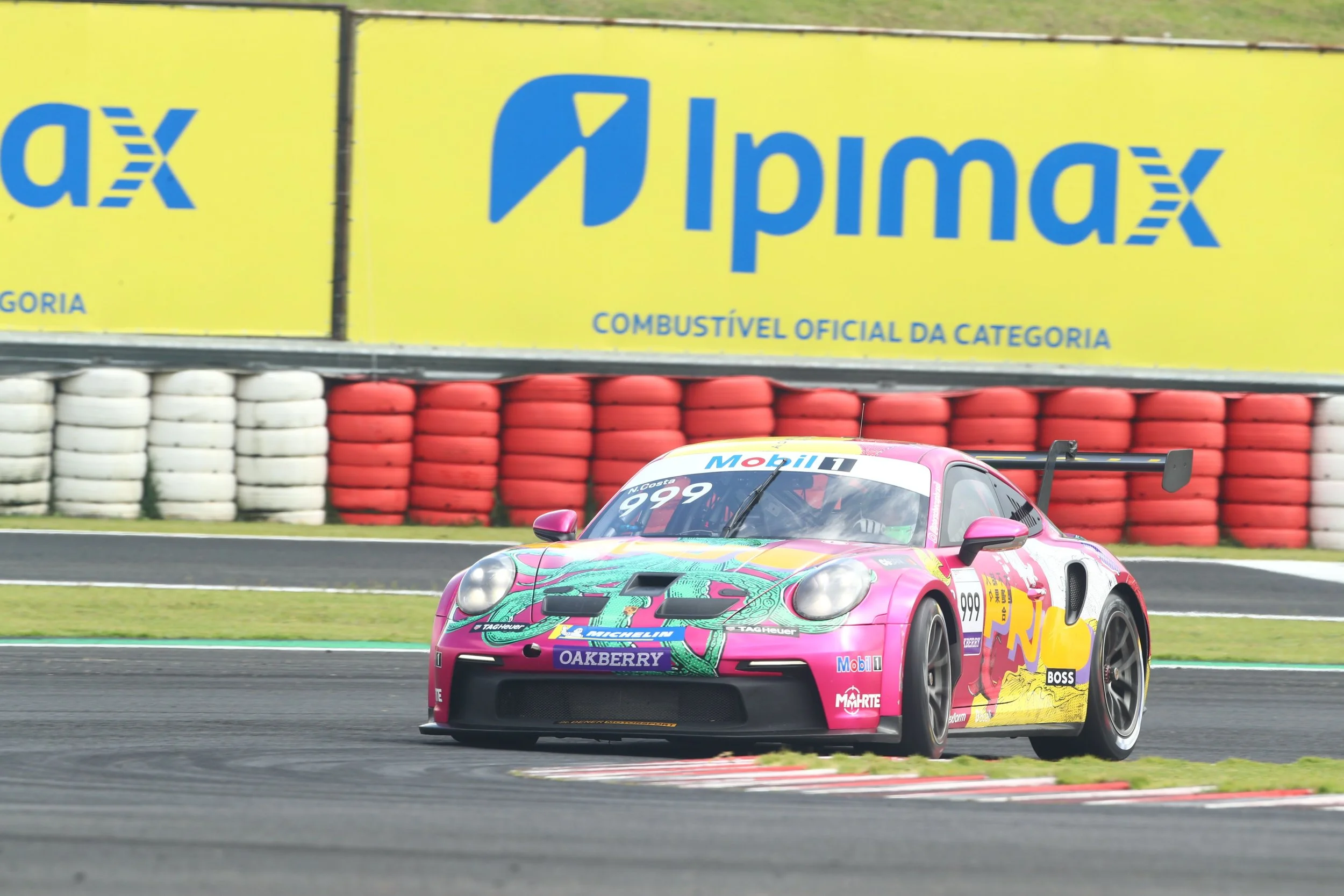 Nicolas Costa debuts at Velocitta with pole in the Carrera Cup