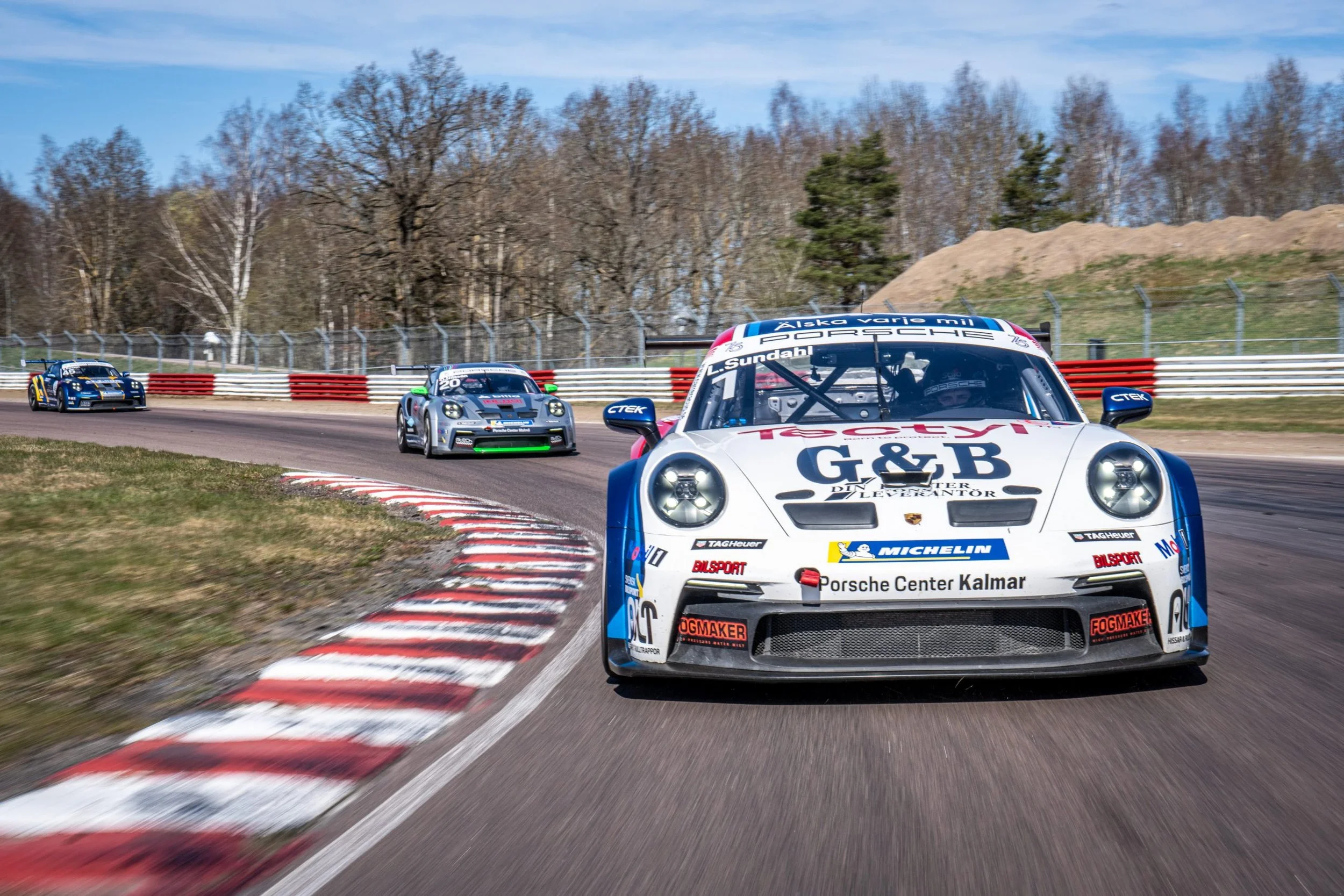 Record-fast top trio in Roll Out at Mantorp Park