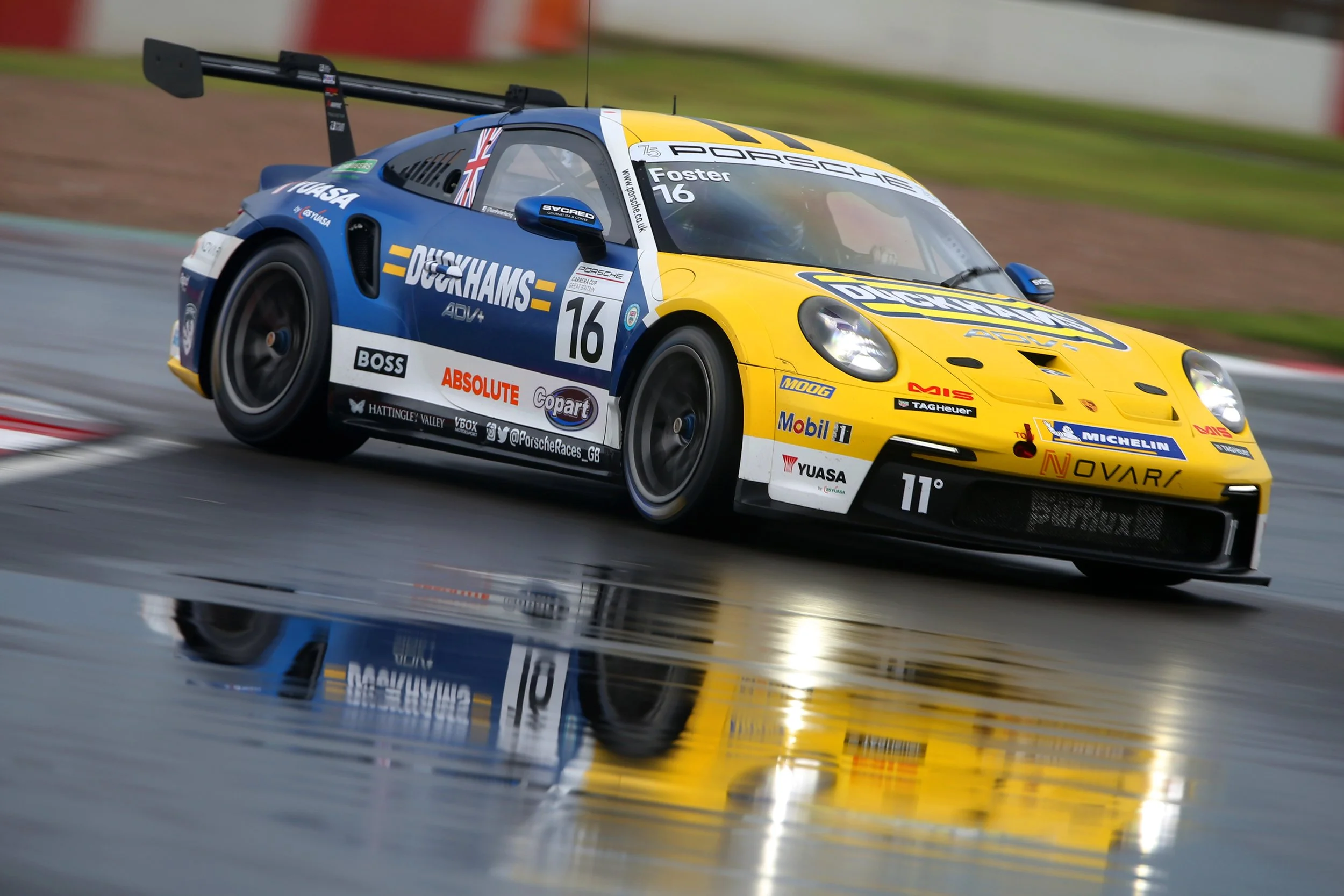 Duckhams Yuasa Racing aiming to continue winning ways in Carrera Cup