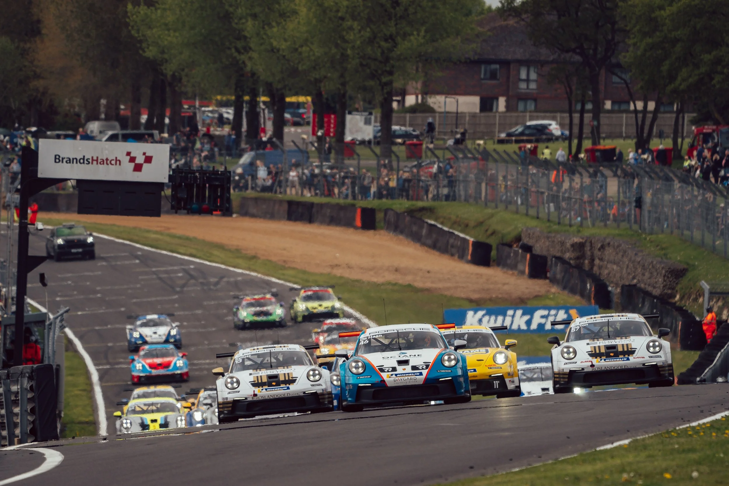 Rookies shine at Brands Hatch