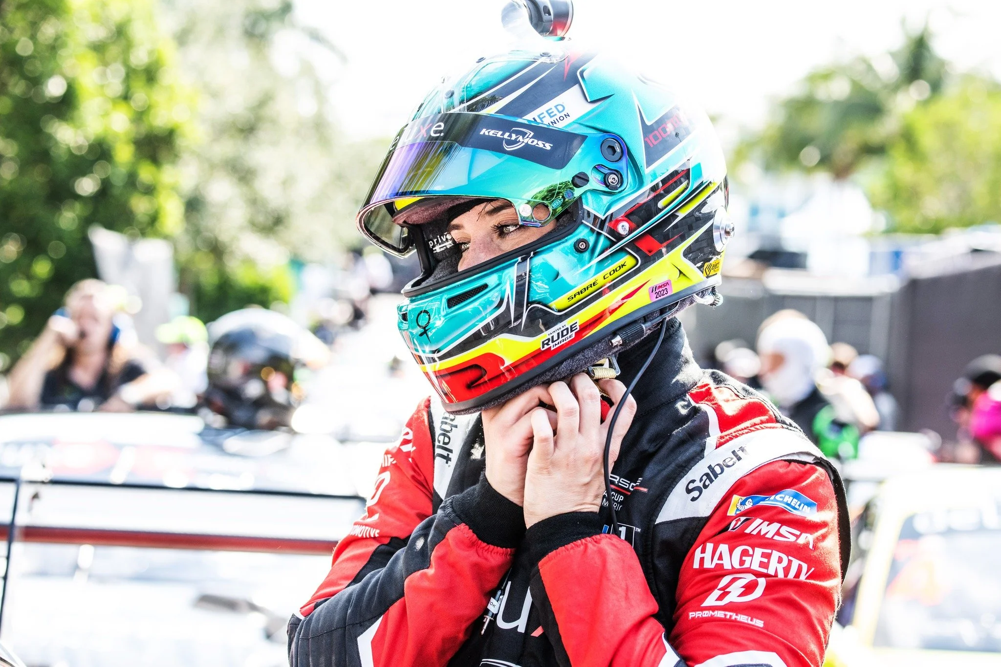 Cook welcomes new members of Porsche Deluxe Female development program 