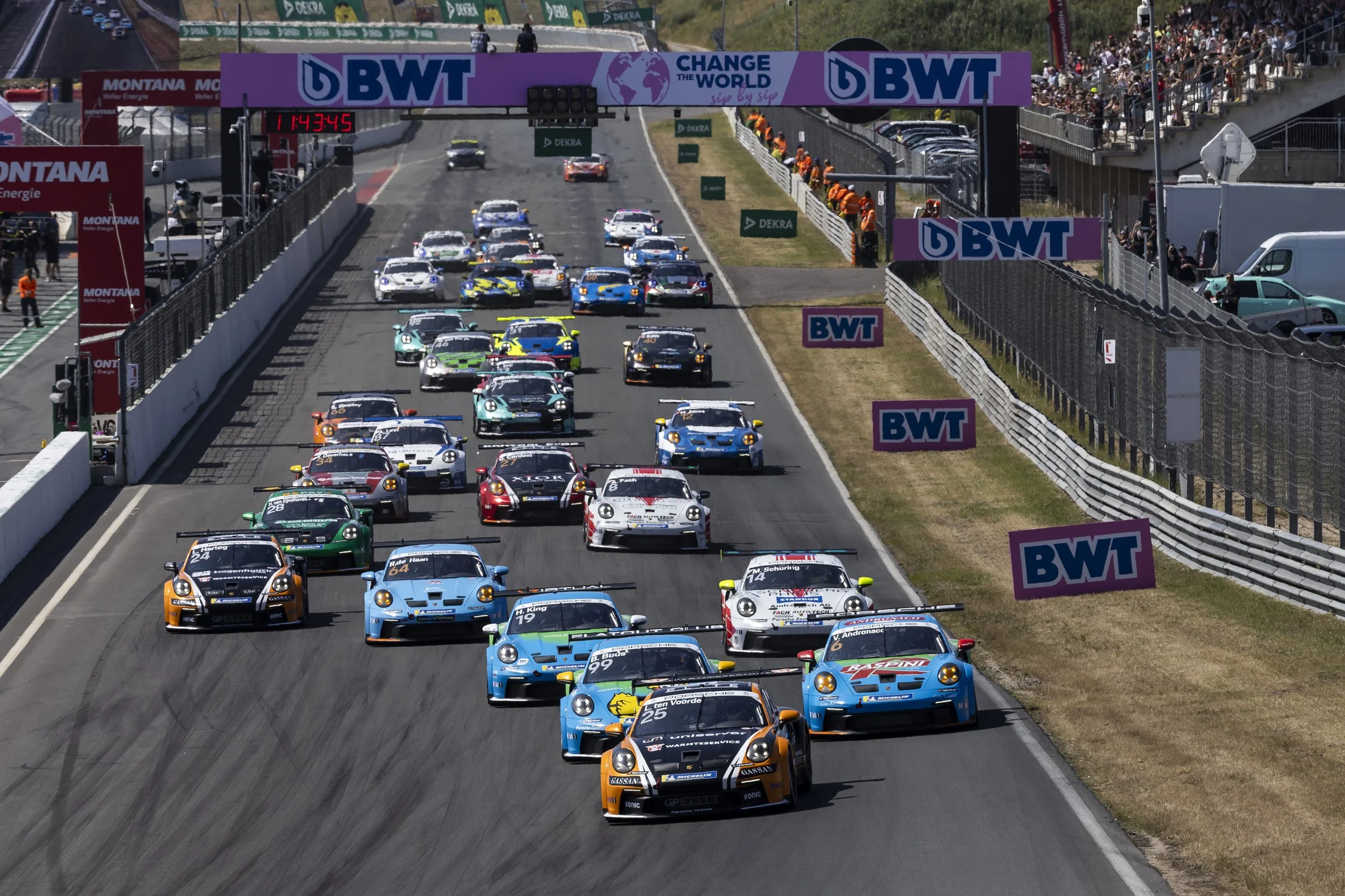Larry ten Voorde reclaims championship lead with his 25th win in the Porsche Carrera Cup Deutschland