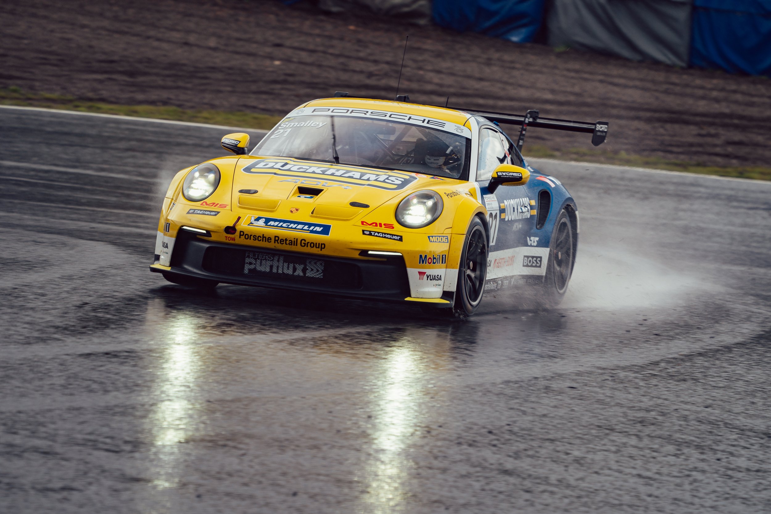 Duckhams Yuasa Racing extends Porsche Carrera Cup GB championship lead