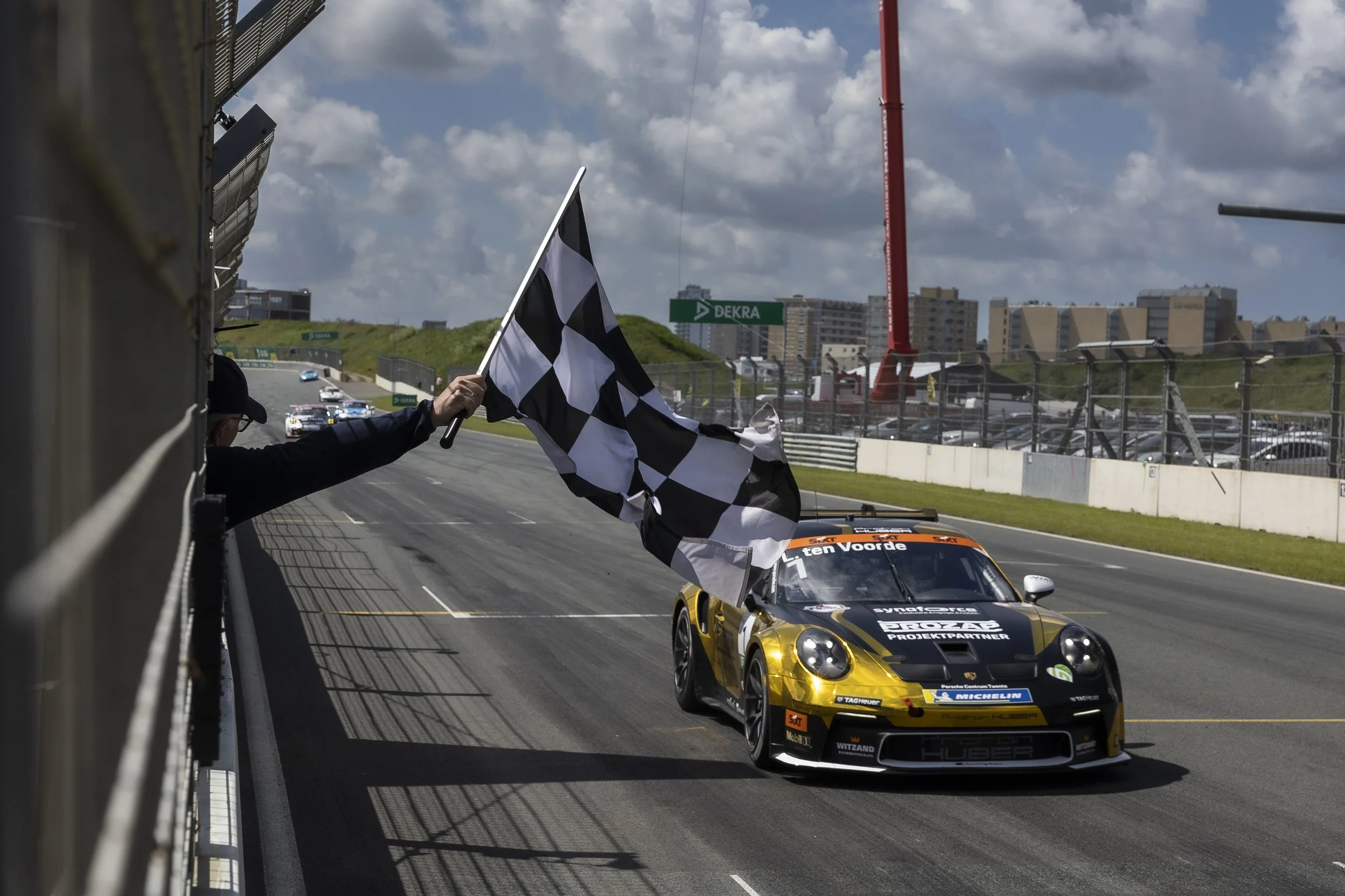 Larry ten Voorde takes the championship lead with third win of the season
