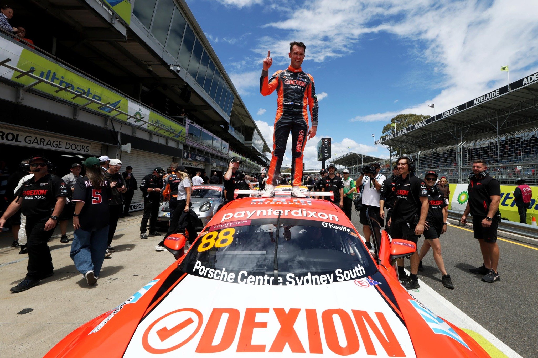 O'Keeffe, Jane seal championships as Love wins Adelaide