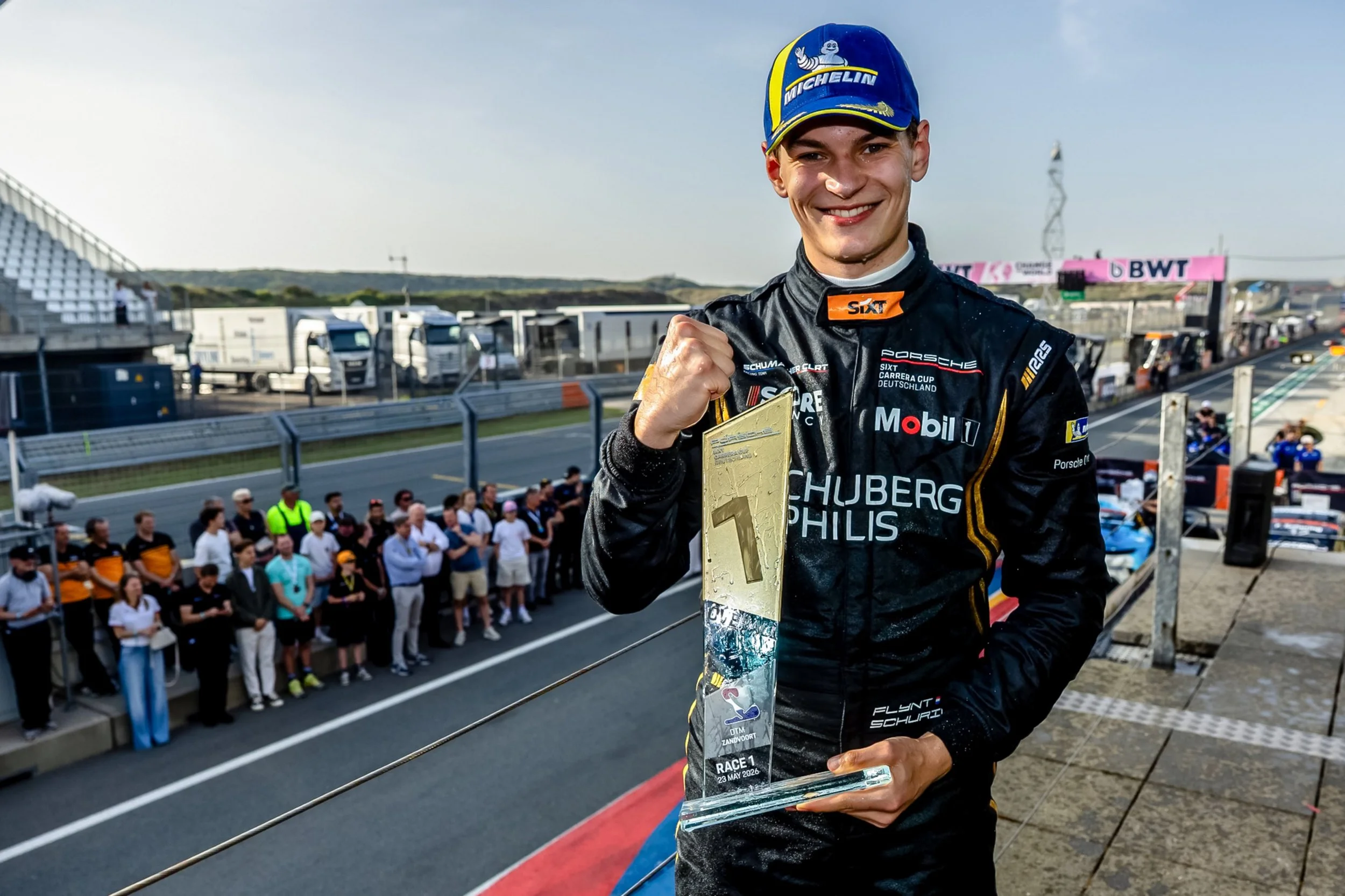 Victory after race interruption: Schuring claims fourth consecutive win